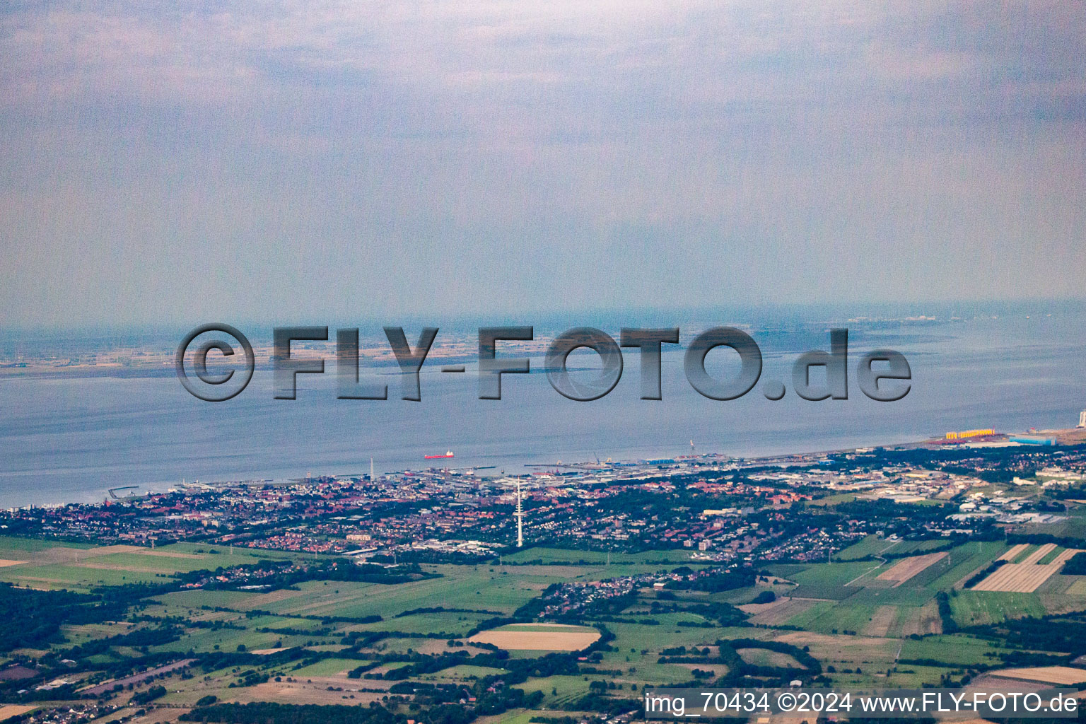 Vue aérienne de Estuaire de l'Elbe à Cuxhaven dans le département Basse-Saxe, Allemagne