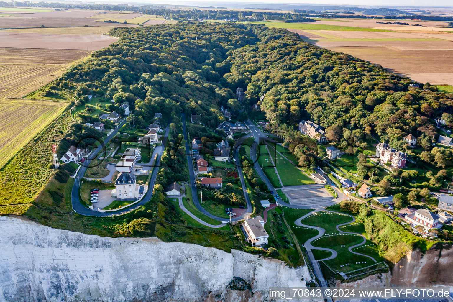 Photographie aérienne de Falaise Cise à Ault dans le département Somme, France