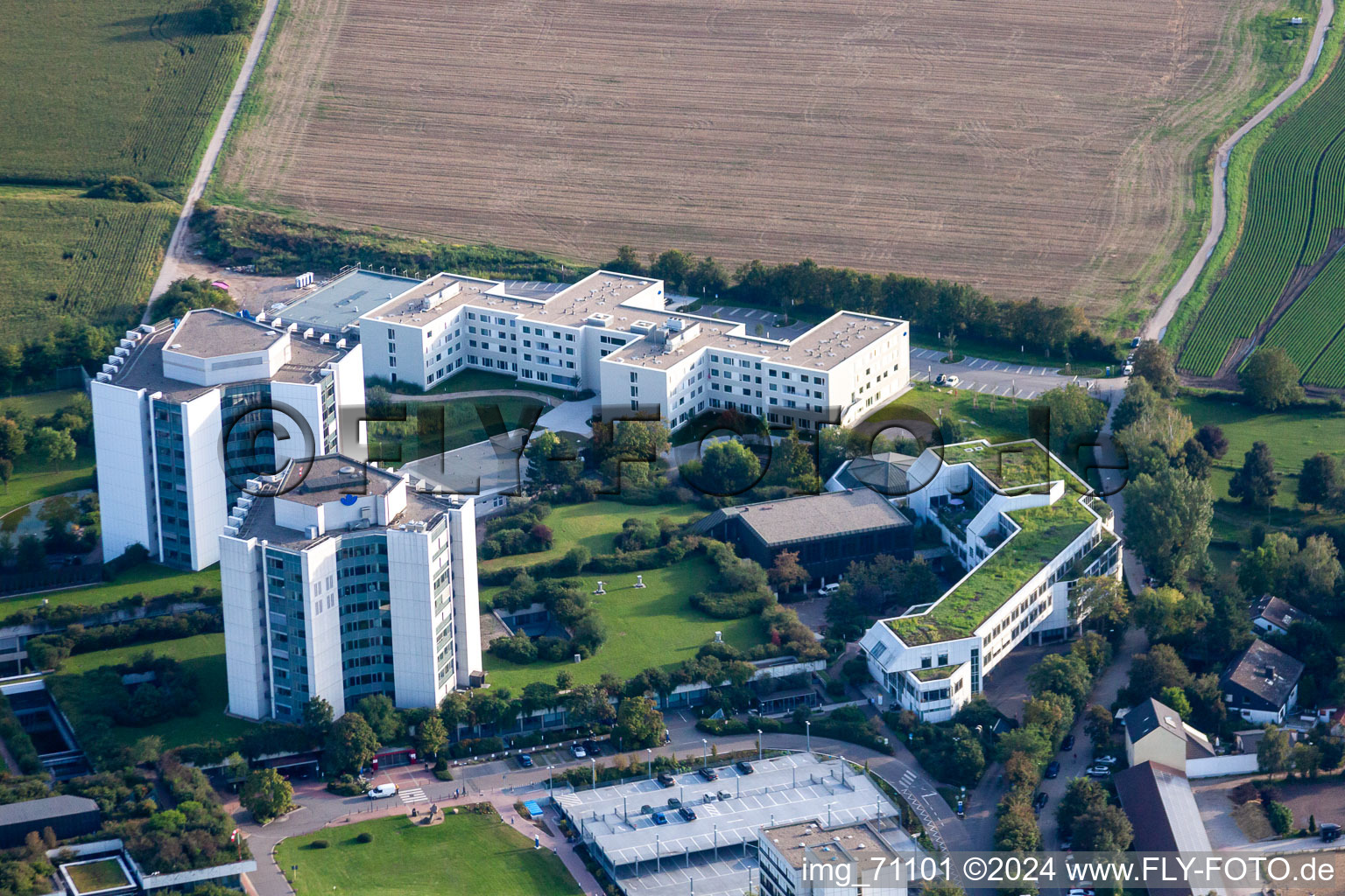 Clinique des accidents BG à le quartier Oggersheim in Ludwigshafen am Rhein dans le département Rhénanie-Palatinat, Allemagne vue du ciel