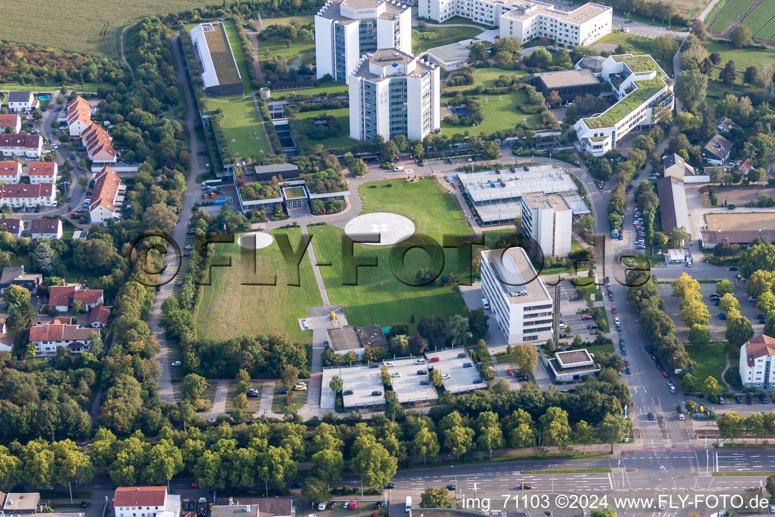 Image drone de Clinique des accidents BG à le quartier Oggersheim in Ludwigshafen am Rhein dans le département Rhénanie-Palatinat, Allemagne