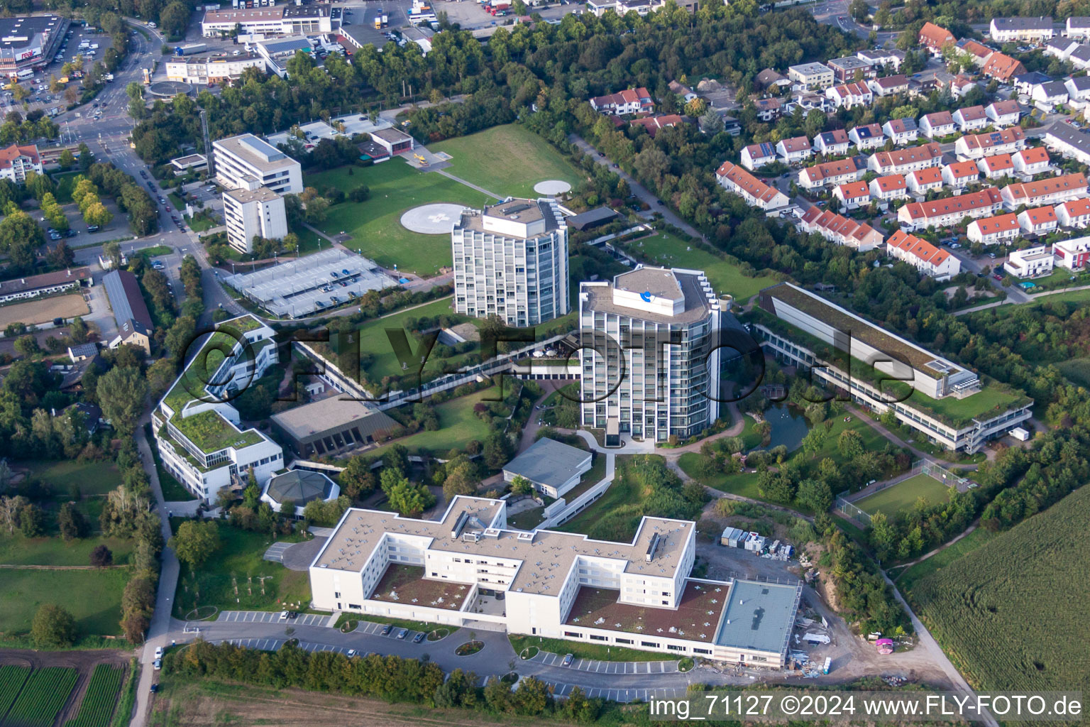 Clinique des accidents BG à le quartier Oggersheim in Ludwigshafen am Rhein dans le département Rhénanie-Palatinat, Allemagne depuis l'avion