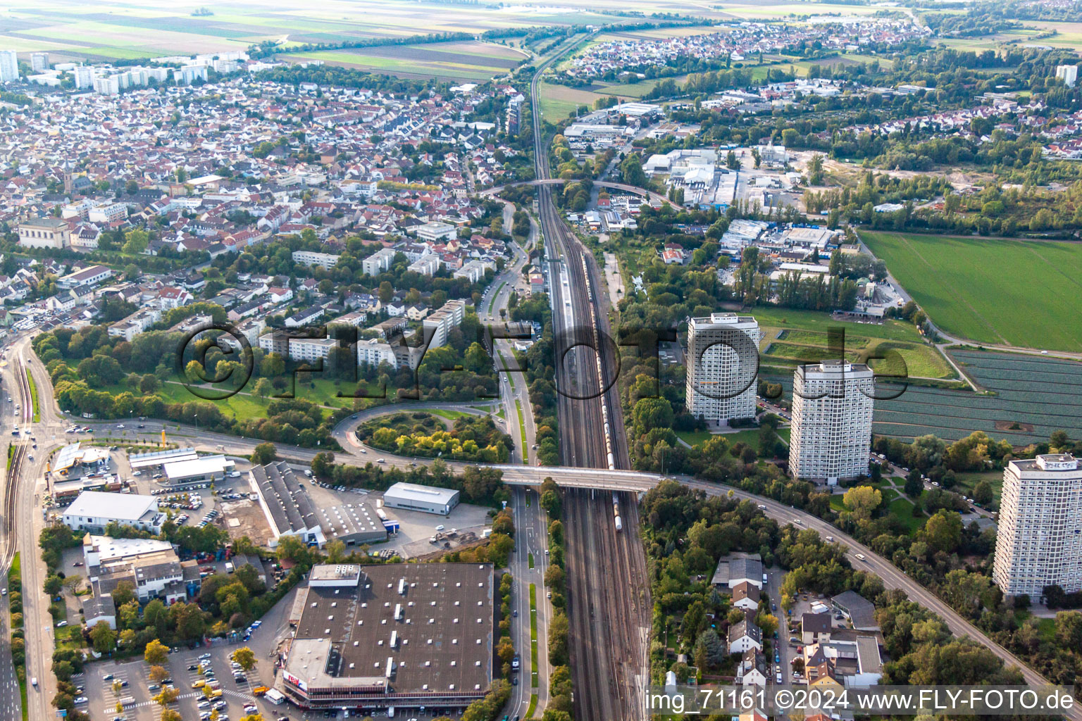 Vue d'oiseau de Clinique des accidents BG à le quartier Oggersheim in Ludwigshafen am Rhein dans le département Rhénanie-Palatinat, Allemagne