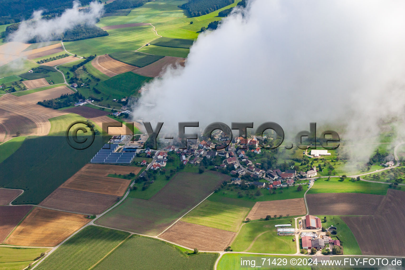 Vue aérienne de Honstetten à Eigeltingen dans le département Bade-Wurtemberg, Allemagne