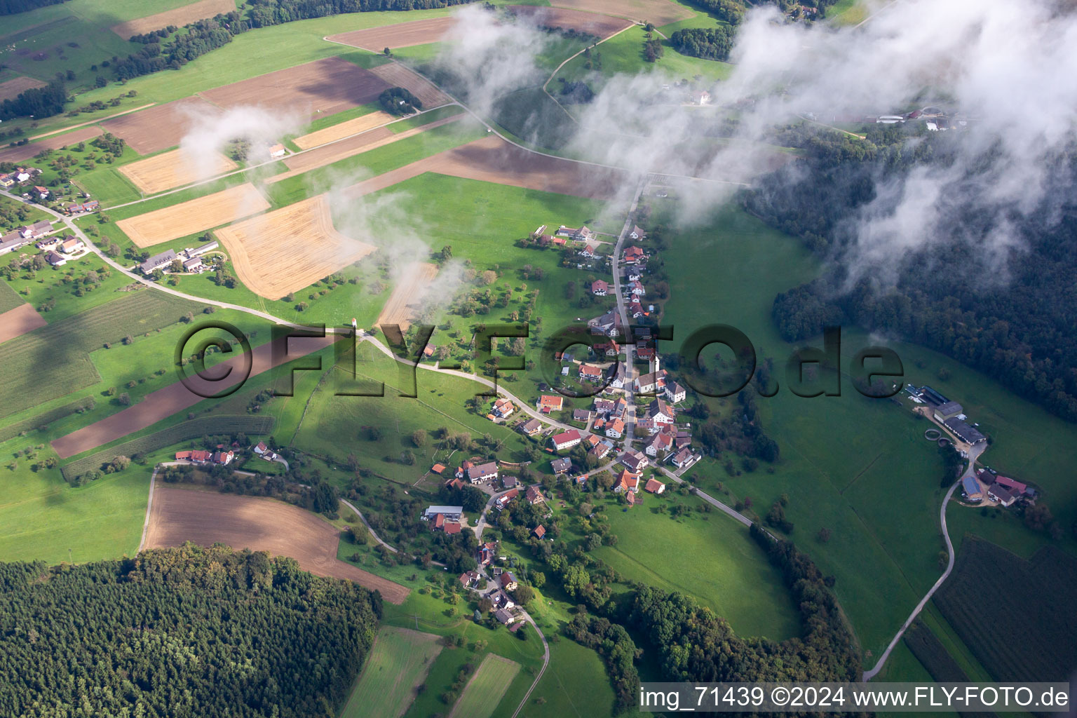 Vue aérienne de Dans le quartier de Reute à Eigeltingen dans le département Bade-Wurtemberg, Allemagne