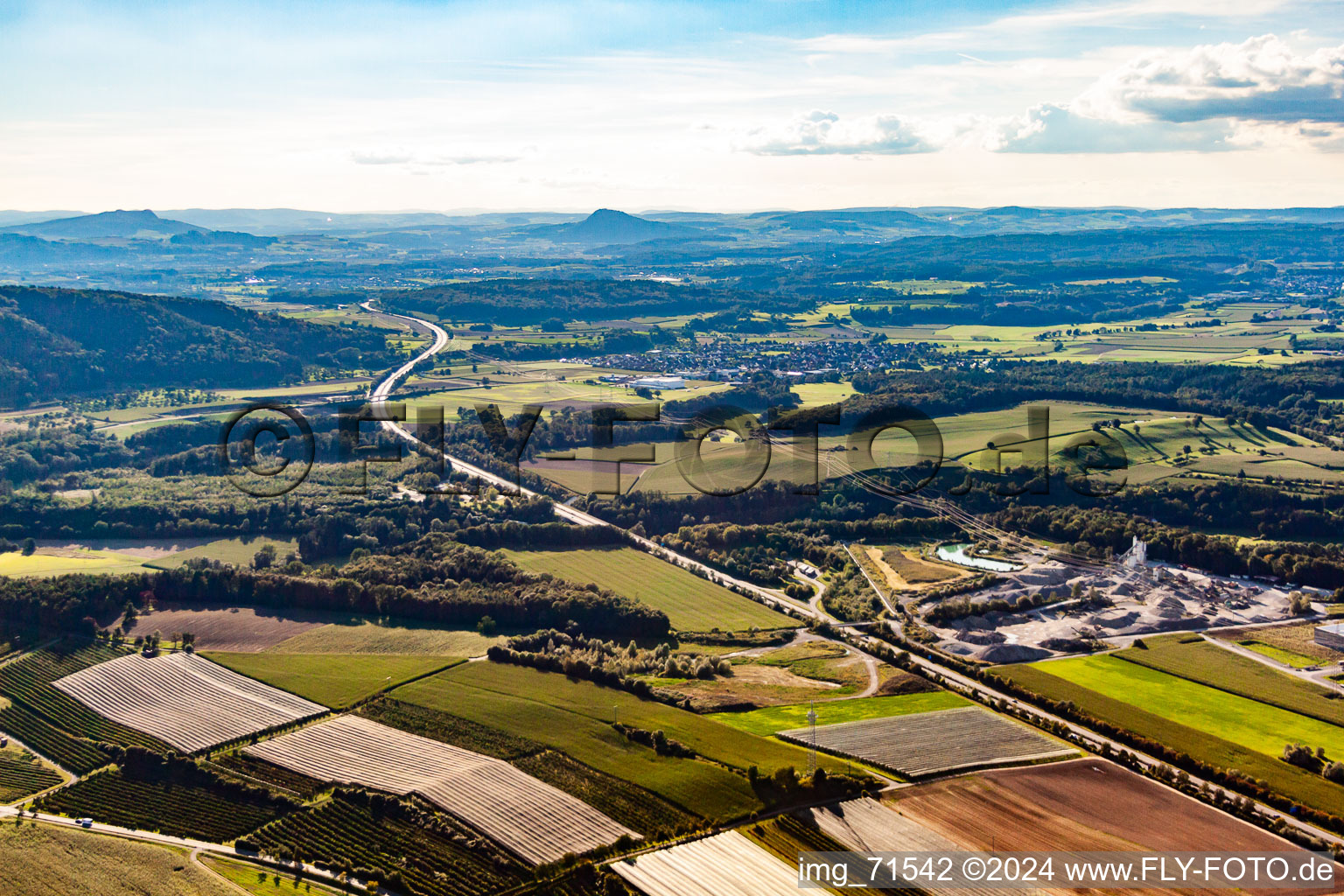 Vue aérienne de Stockach, aérodrome A98 à le quartier Nenzingen in Orsingen-Nenzingen dans le département Bade-Wurtemberg, Allemagne