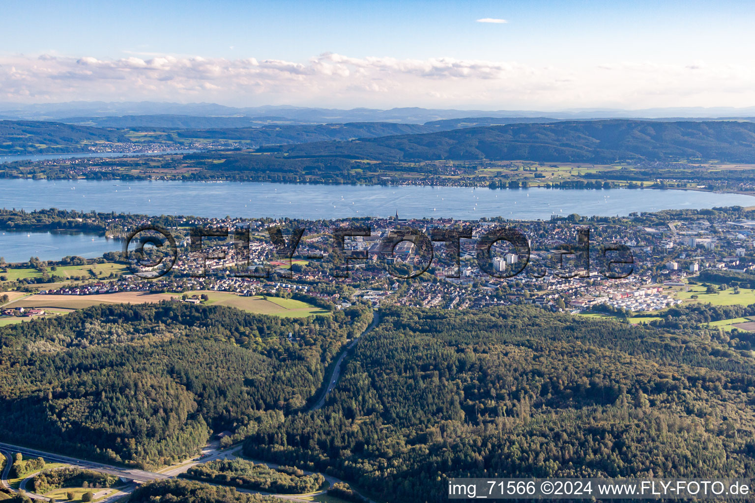 Vue aérienne de Radolfzell am Bodensee dans le département Bade-Wurtemberg, Allemagne