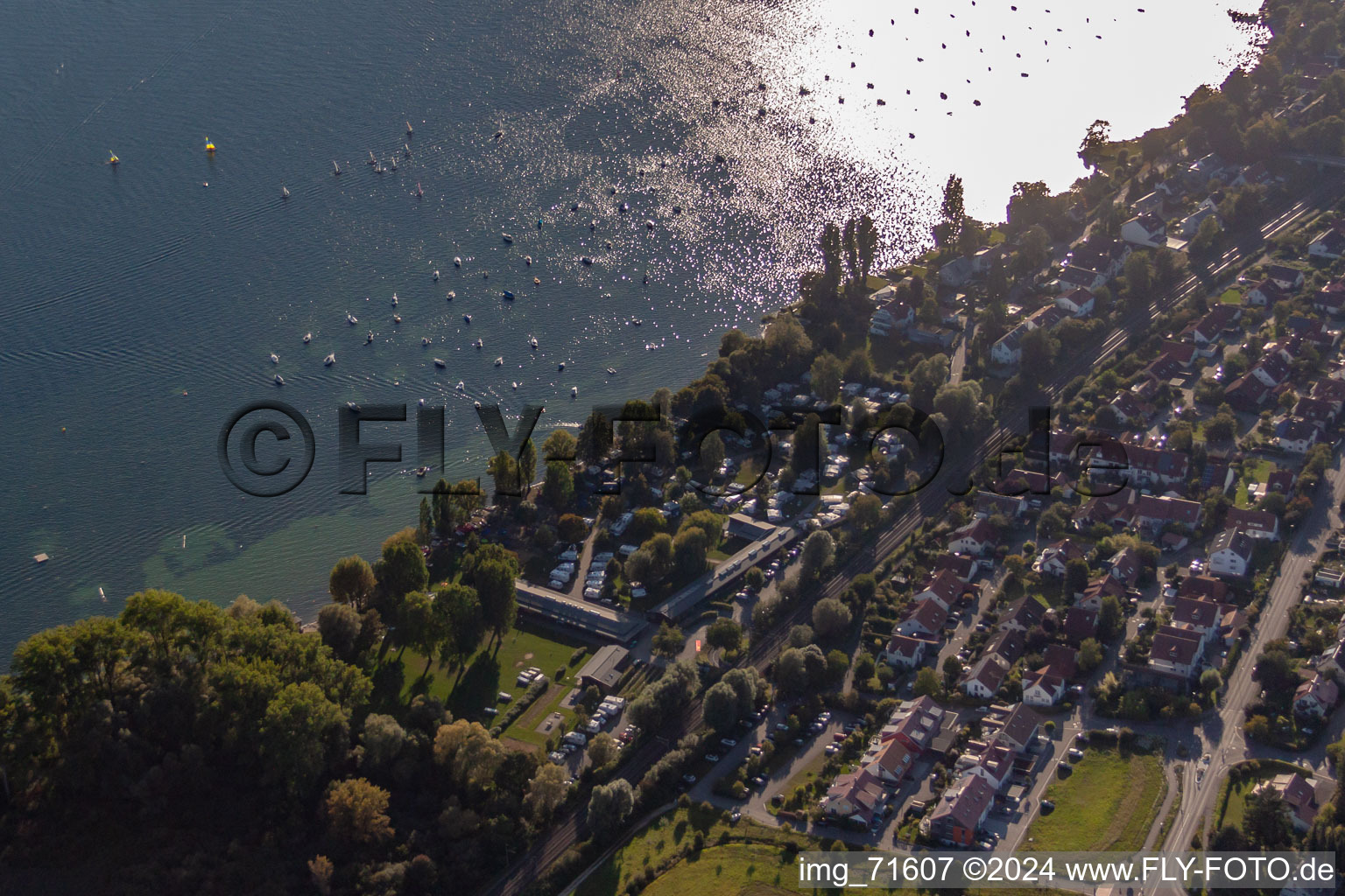 Vue aérienne de Camping au bord du lac à Allensbach dans le département Bade-Wurtemberg, Allemagne