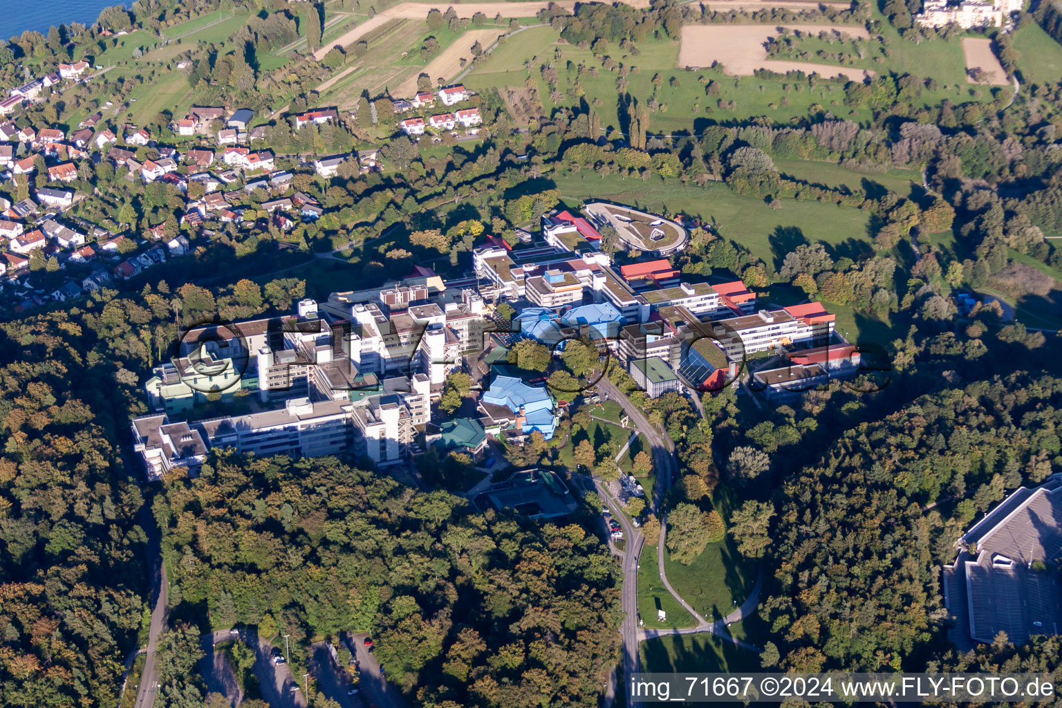 Vue aérienne de Campus universitaire Konstanz à le quartier Egg in Konstanz dans le département Bade-Wurtemberg, Allemagne