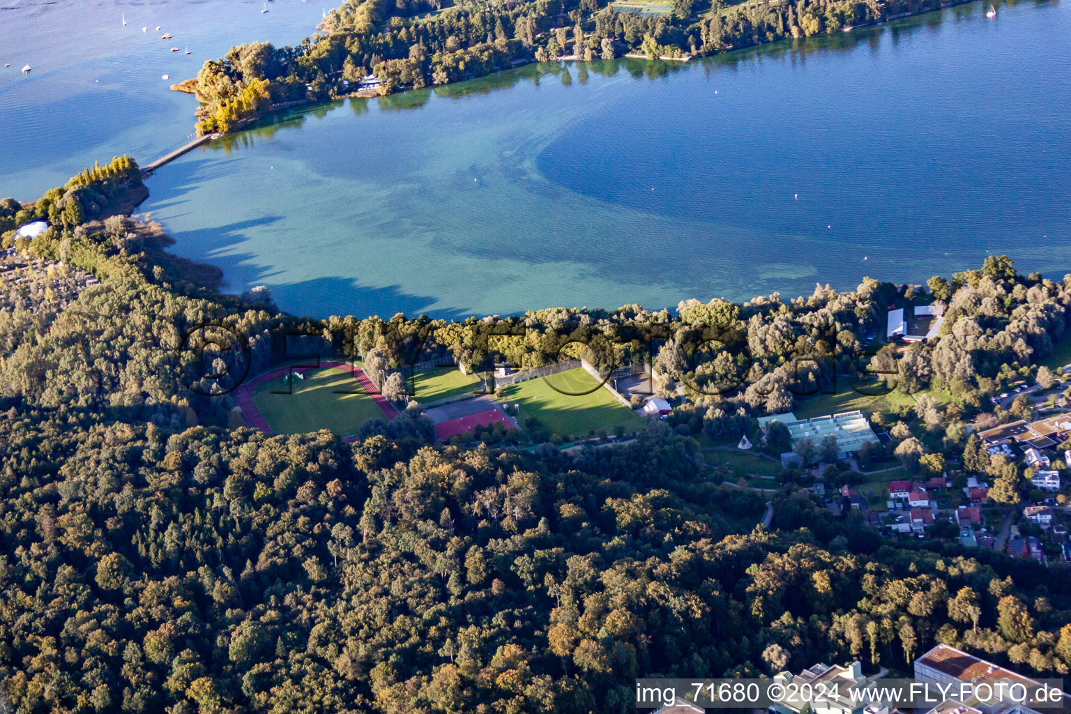 Vue aérienne de Terrains de sport universitaires à le quartier Egg in Konstanz dans le département Bade-Wurtemberg, Allemagne