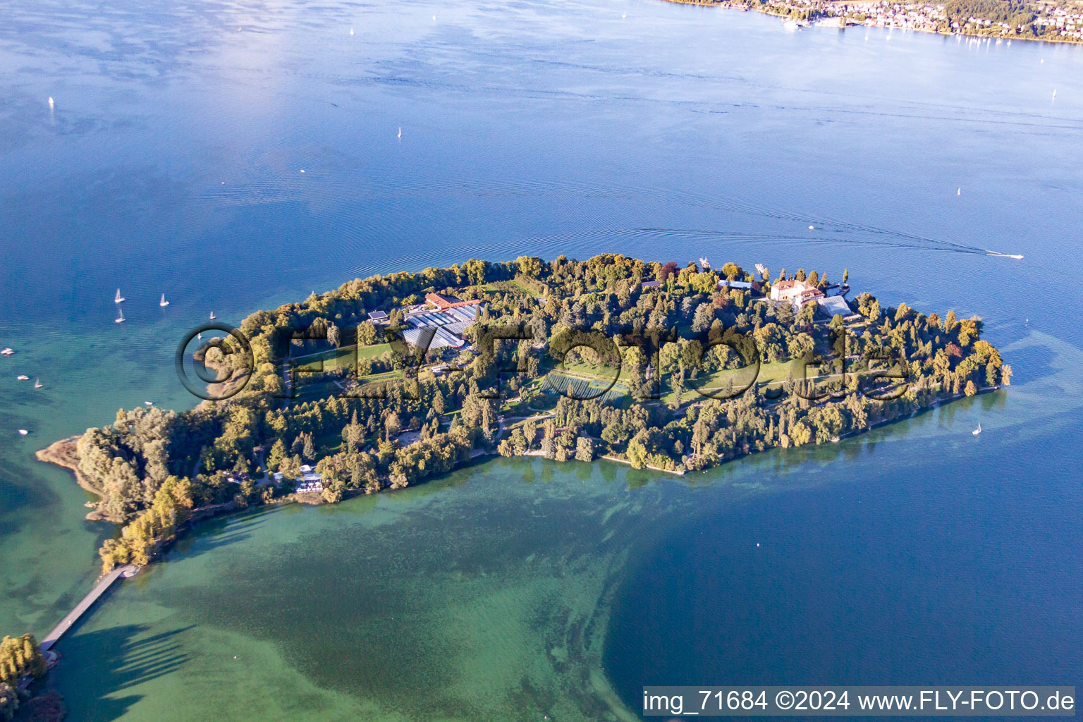 Vue aérienne de Île du lac Mainau au bord du lac de Constance à le quartier Egg in Konstanz dans le département Bade-Wurtemberg, Allemagne