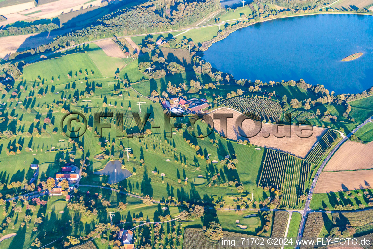 Vue aérienne de Superficie du parcours de golf Owingen-Überlingen à le quartier Sorgenhöfe in Owingen dans le département Bade-Wurtemberg, Allemagne