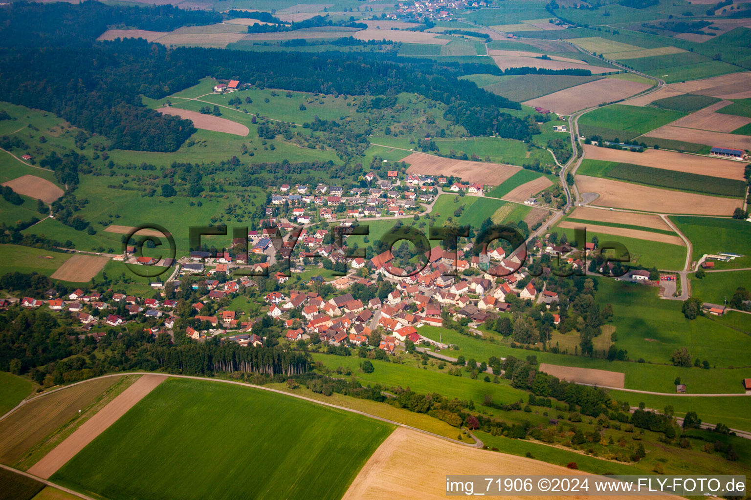 Vue aérienne de Geifertshofen dans le département Bade-Wurtemberg, Allemagne