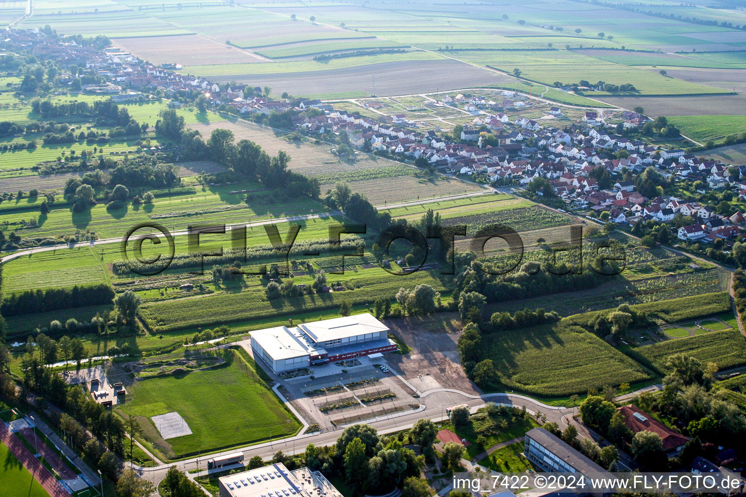 Vue aérienne de Salle polyvalente Bienwaldhalle à Kandel dans le département Rhénanie-Palatinat, Allemagne