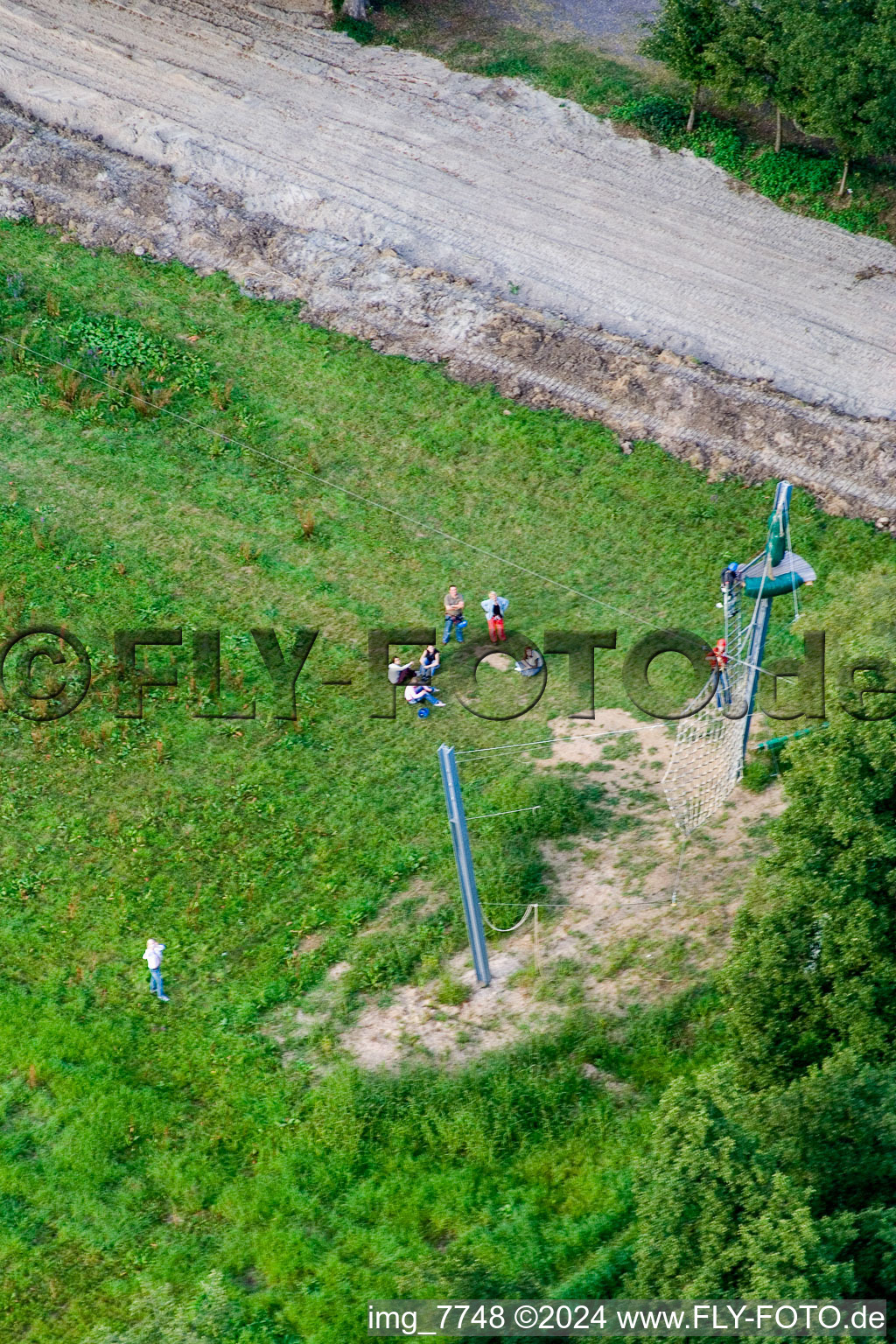 Photographie aérienne de Tyrolienne géante, camp Fun-Forest à Kandel dans le département Rhénanie-Palatinat, Allemagne