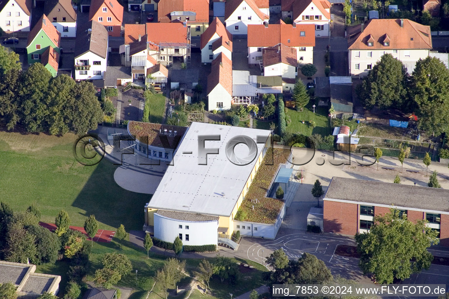 Image drone de Quartier Maximiliansau in Wörth am Rhein dans le département Rhénanie-Palatinat, Allemagne