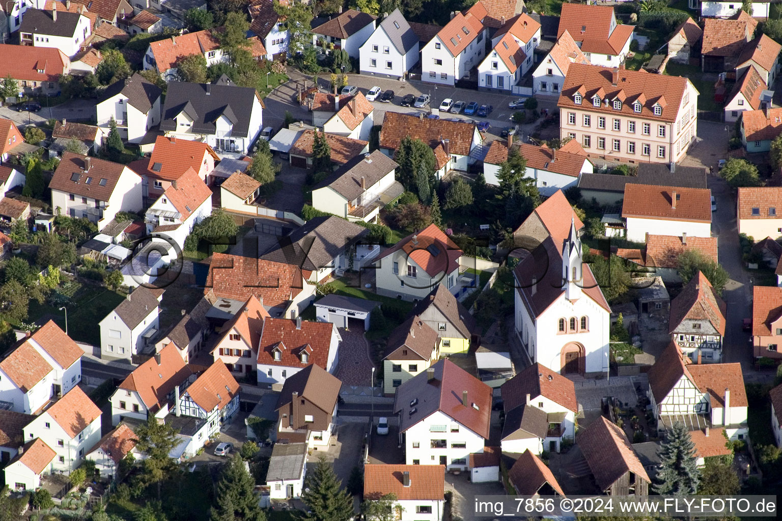 Quartier Maximiliansau in Wörth am Rhein dans le département Rhénanie-Palatinat, Allemagne d'un drone