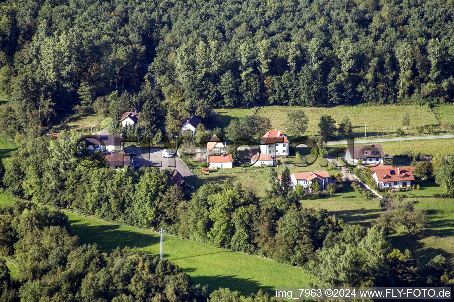 Vue aérienne de Règlement dans le Bienwald dans le quartier Bienwaldmühle à Scheibenhardt à Bienwaldmühle dans le département Rhénanie-Palatinat, Allemagne