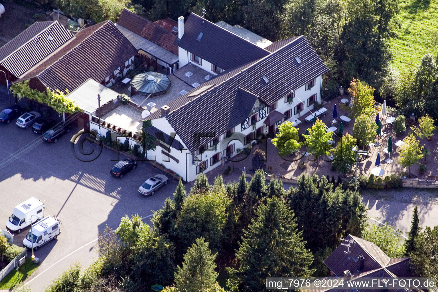 Vue aérienne de Waldgasthof Bienwaldmühle à Scheibenhardt dans le département Rhénanie-Palatinat, Allemagne