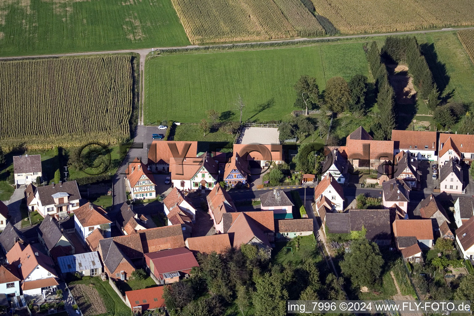 Schleithal dans le département Bas Rhin, France depuis l'avion