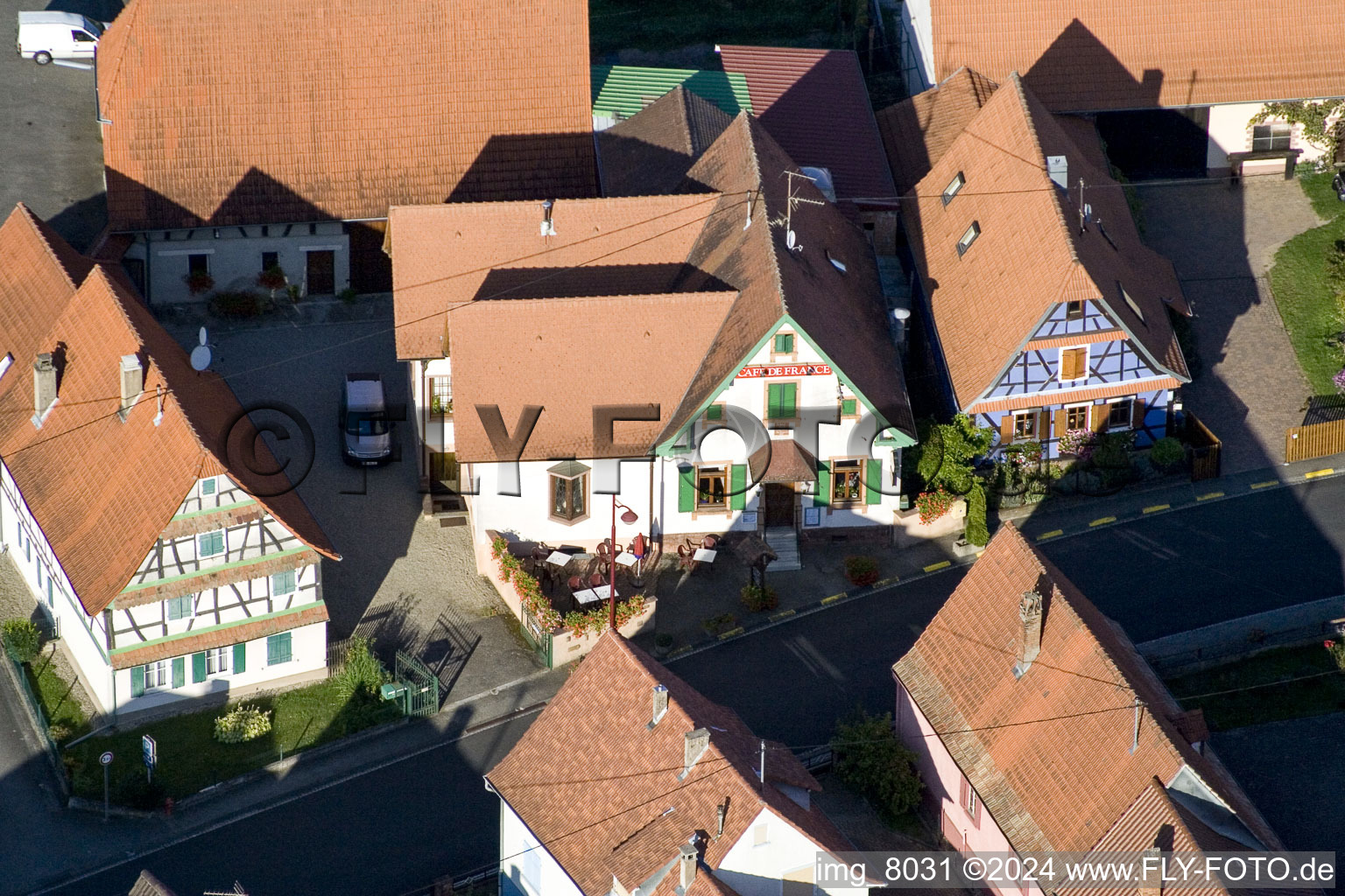 Schleithal dans le département Bas Rhin, France d'un drone