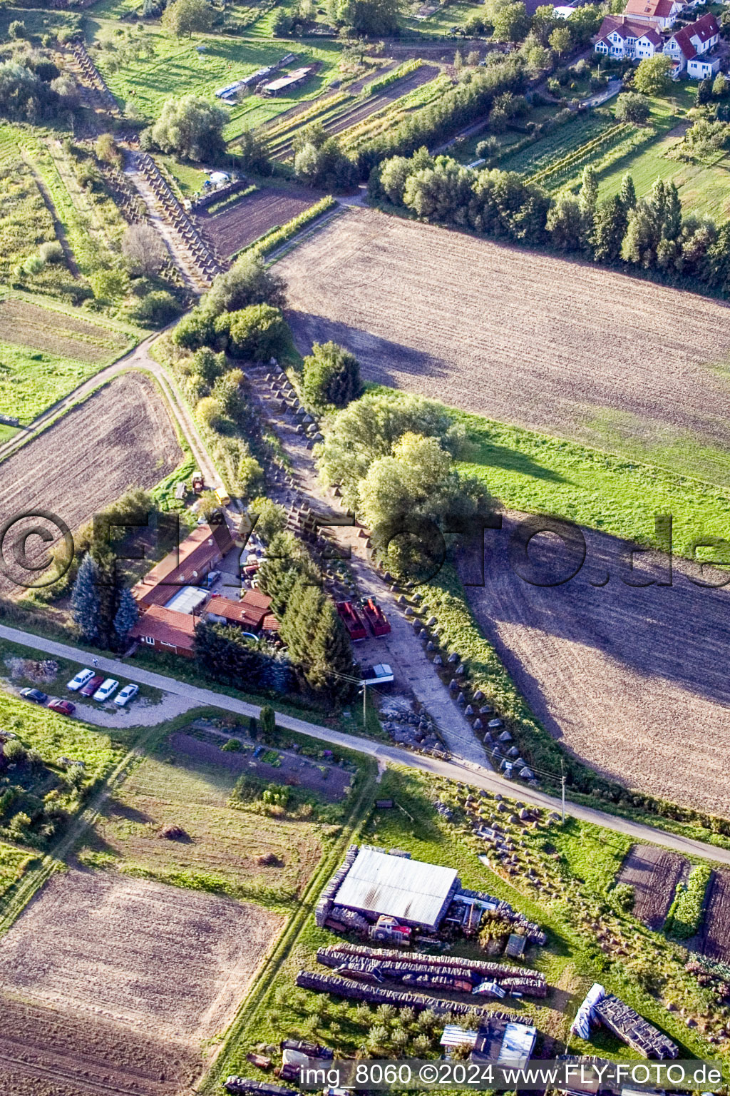 Vue aérienne de Barrière de char de la Seconde Guerre mondiale à Steinfeld dans le département Rhénanie-Palatinat, Allemagne