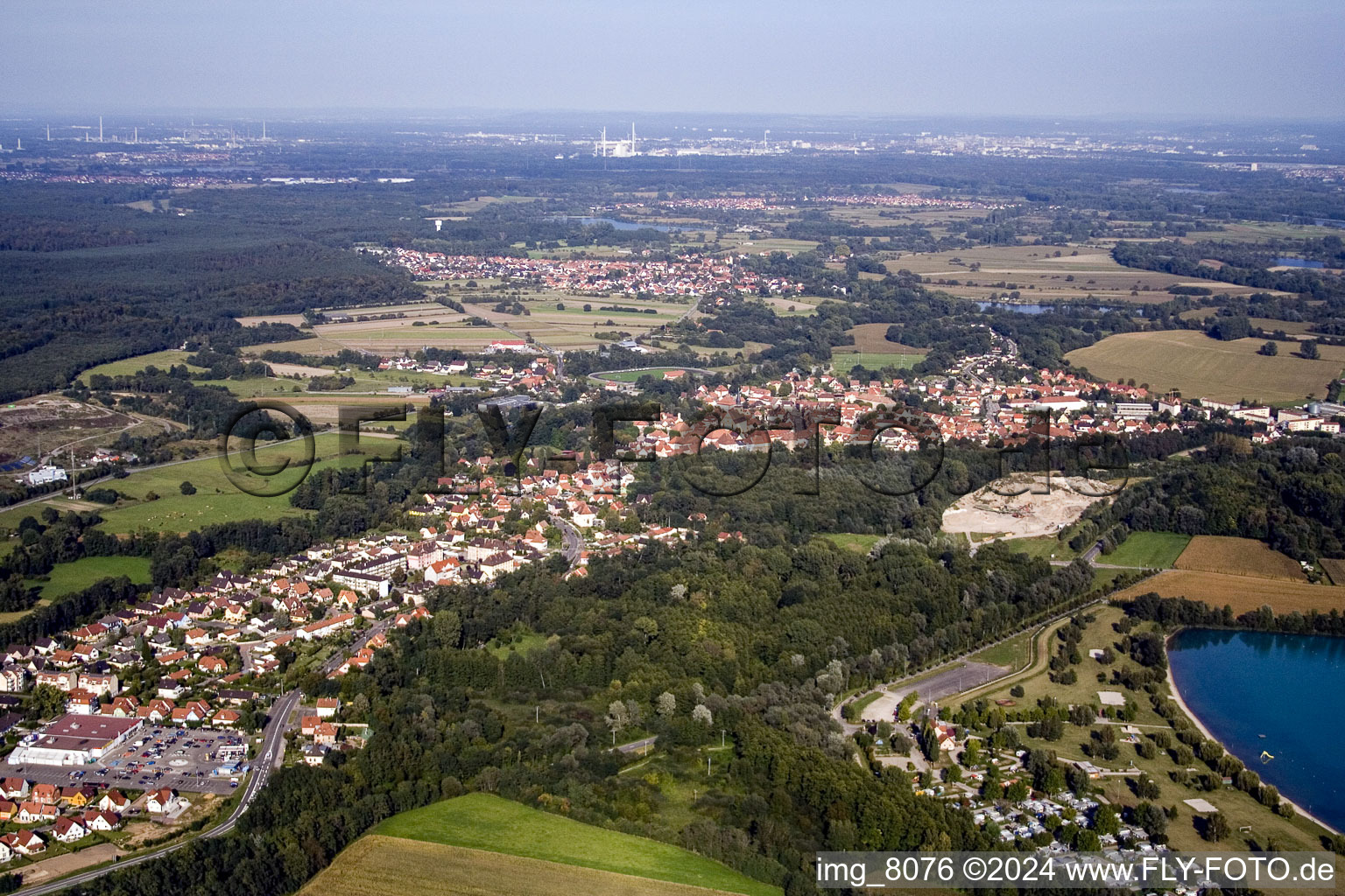 Lauterbourg dans le département Bas Rhin, France du point de vue du drone