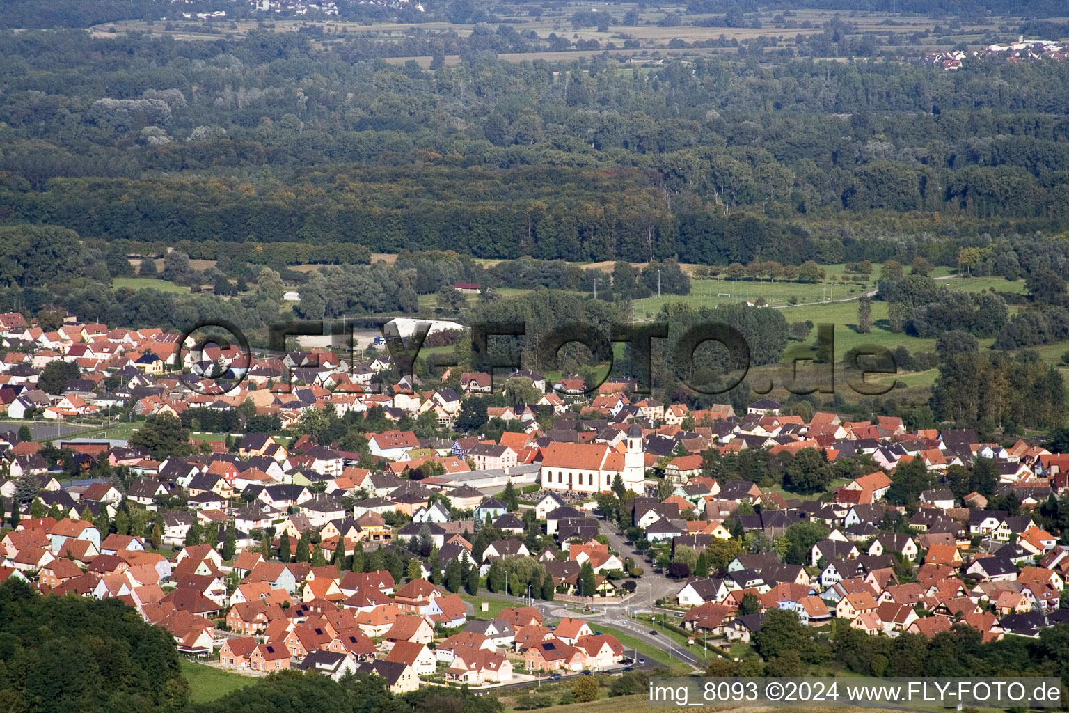 Vue aérienne de Du sud-ouest à Mothern dans le département Bas Rhin, France