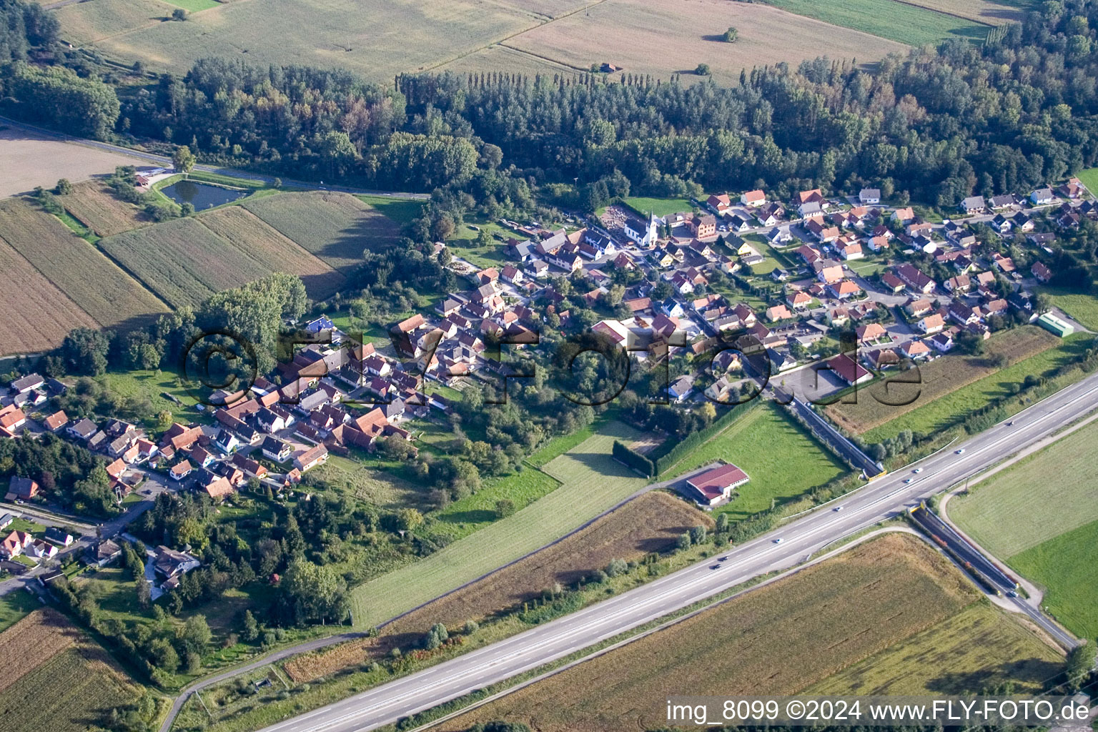 De l'ouest à Kesseldorf dans le département Bas Rhin, France hors des airs