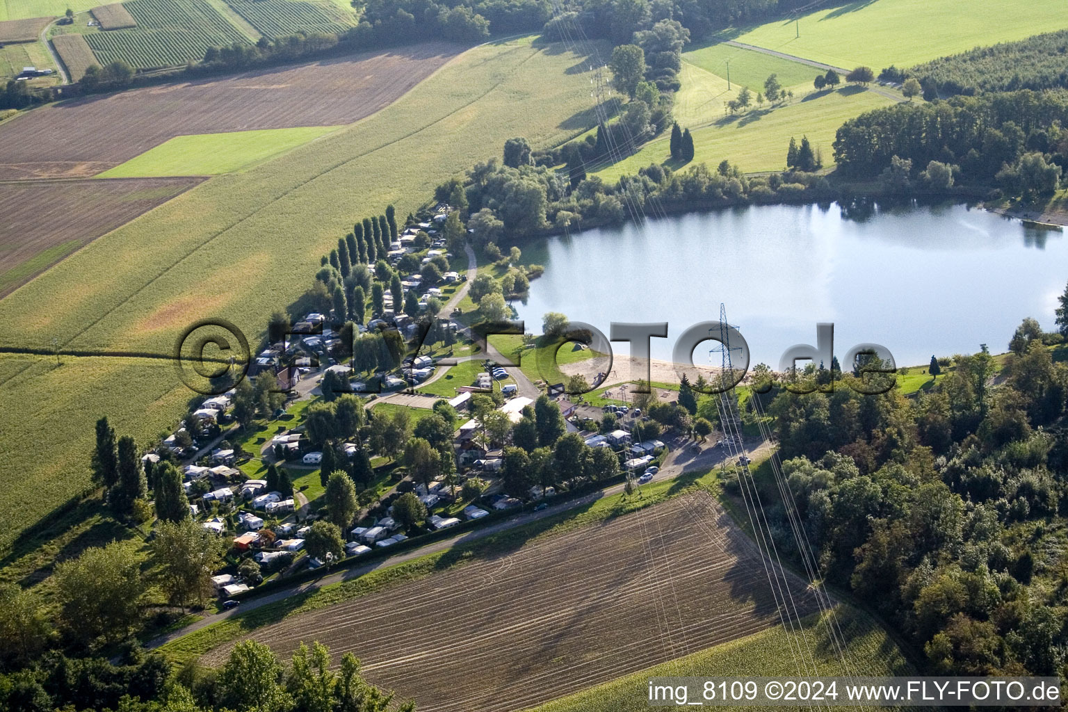 Vue aérienne de Camping Röschwoog à Rœschwoog dans le département Bas Rhin, France