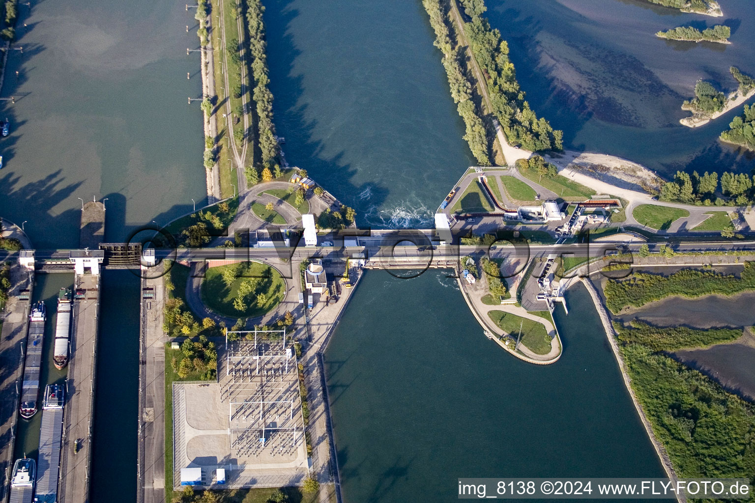 Vue aérienne de Barrage de Rheinau - Gambsheim à Gambsheim dans le département Bas Rhin, France