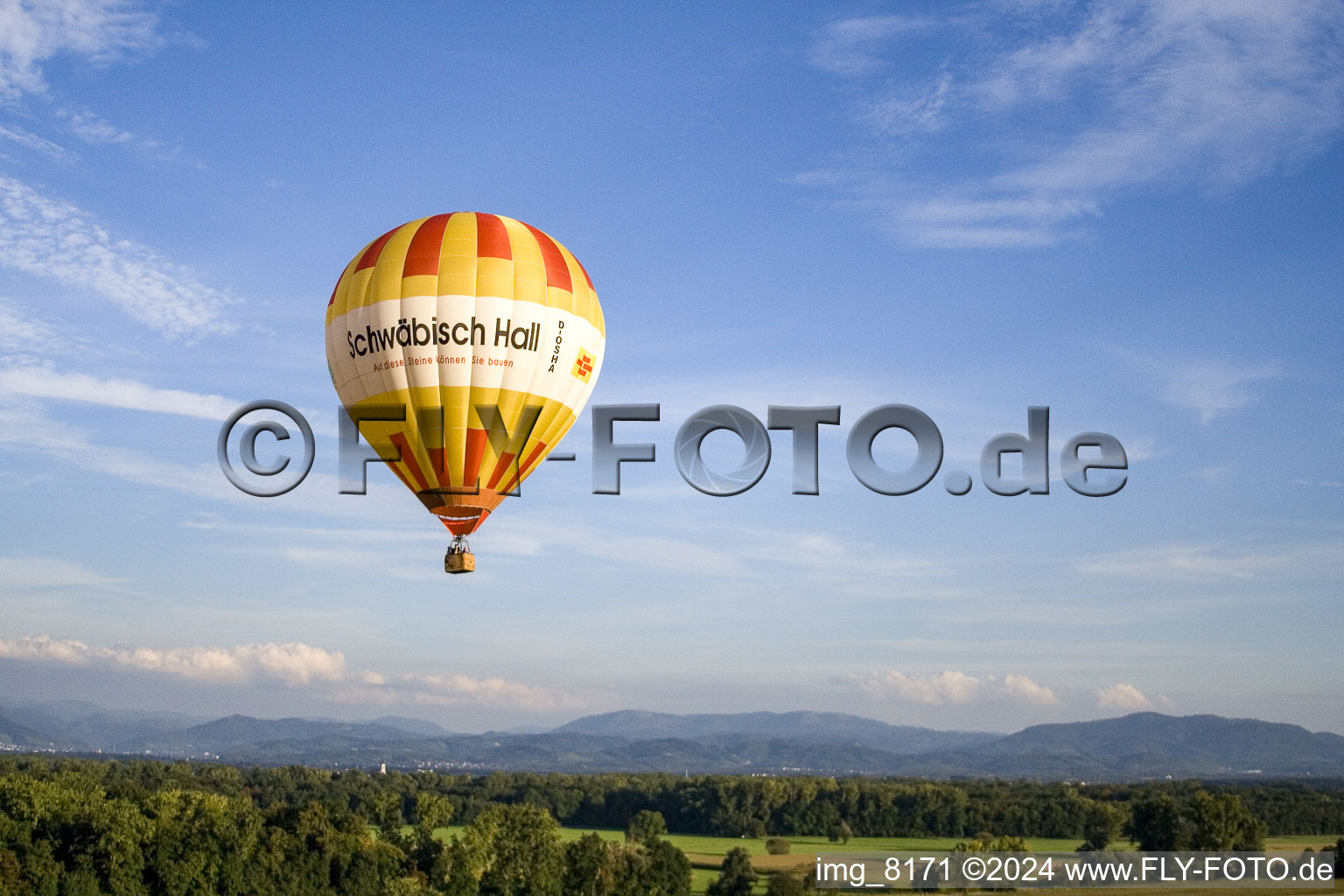 Vue aérienne de Lancement du ballon à Legelshurst à le quartier Legelshurst in Willstätt dans le département Bade-Wurtemberg, Allemagne