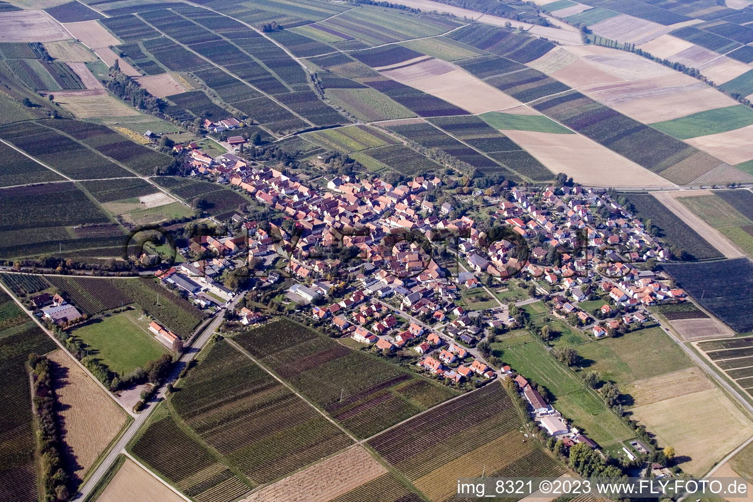 Vue aérienne de Du sud-est à Impflingen dans le département Rhénanie-Palatinat, Allemagne