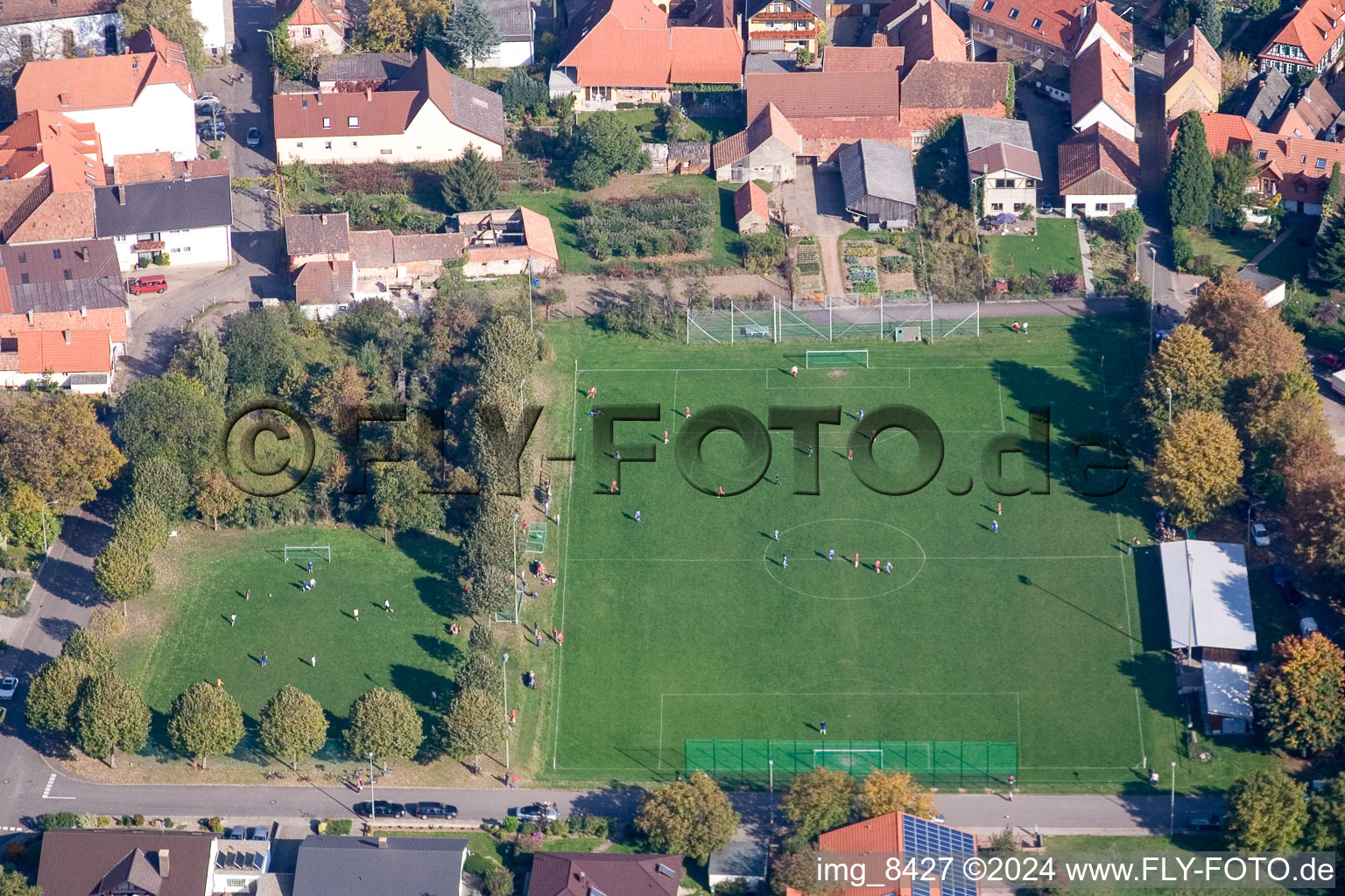 Vue aérienne de Terrain de football à le quartier Mörzheim in Landau in der Pfalz dans le département Rhénanie-Palatinat, Allemagne