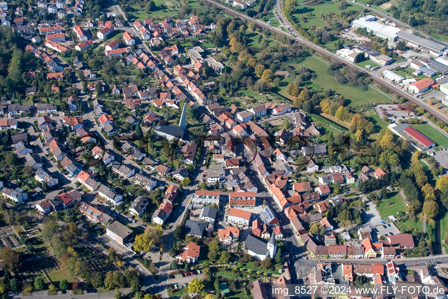 Ludwig-Marum-Gymnasium Pfinztal à le quartier Berghausen in Pfinztal dans le département Bade-Wurtemberg, Allemagne d'en haut