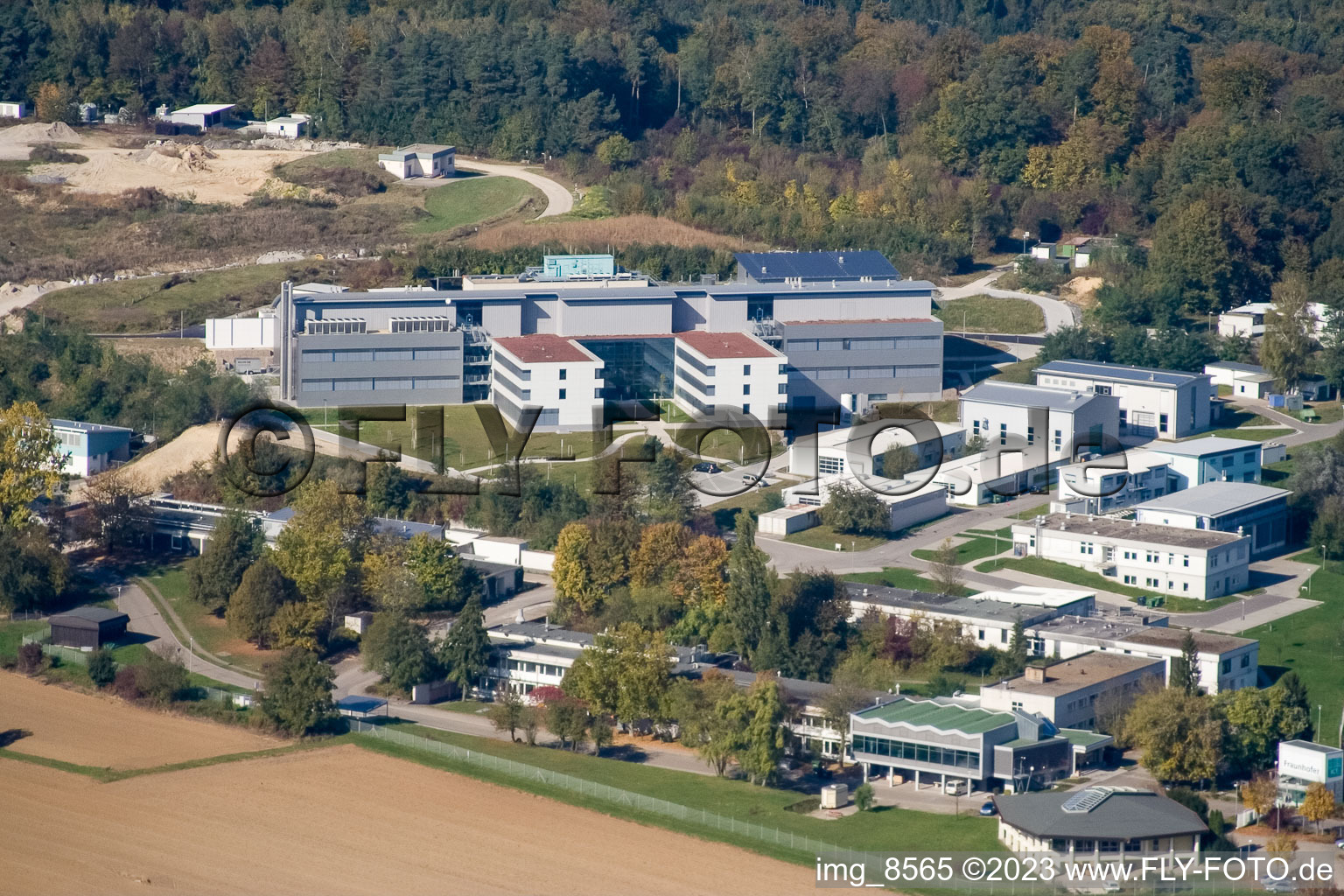 Photographie aérienne de Pfinztal ITG à le quartier Grötzingen in Karlsruhe dans le département Bade-Wurtemberg, Allemagne