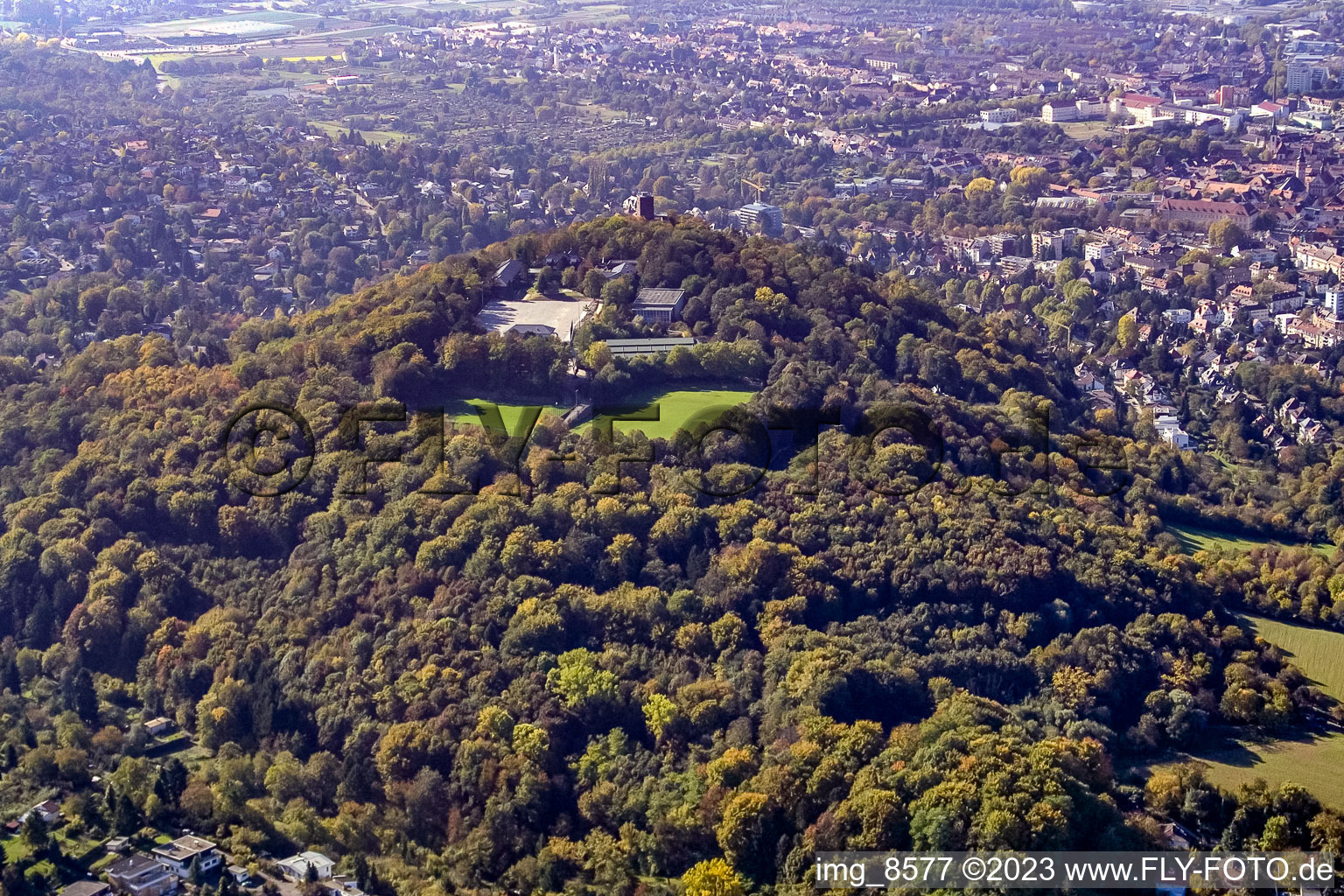 Photographie aérienne de Turmberg depuis l'est à le quartier Durlach in Karlsruhe dans le département Bade-Wurtemberg, Allemagne
