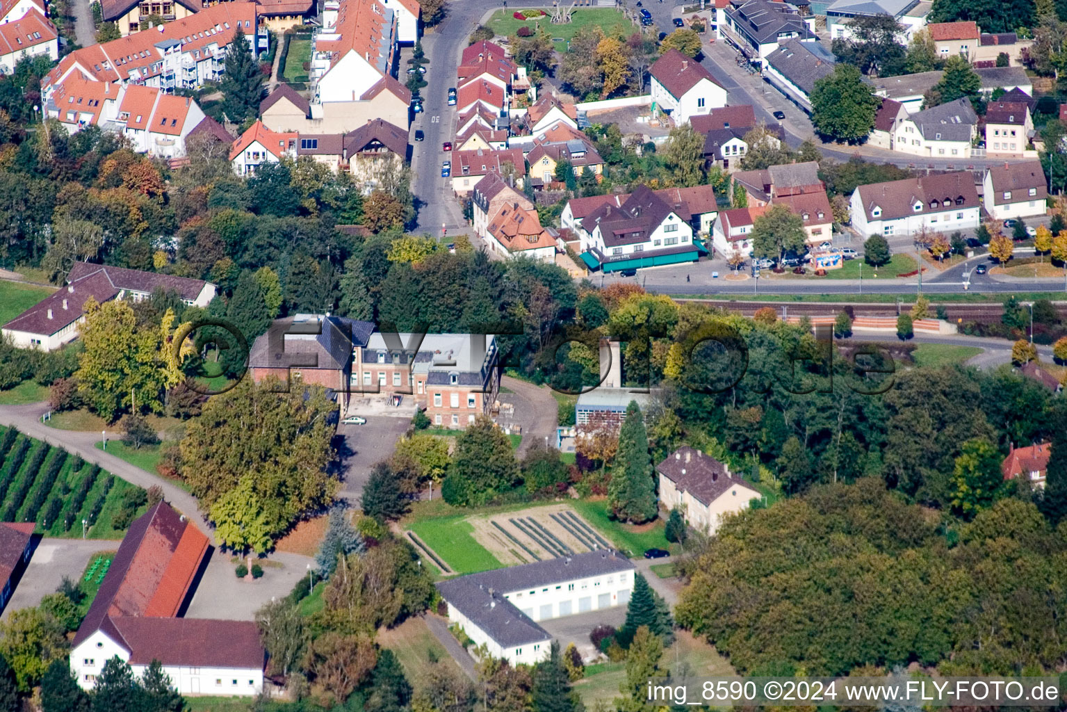 Photographie aérienne de Augustenbourg à le quartier Grötzingen in Karlsruhe dans le département Bade-Wurtemberg, Allemagne