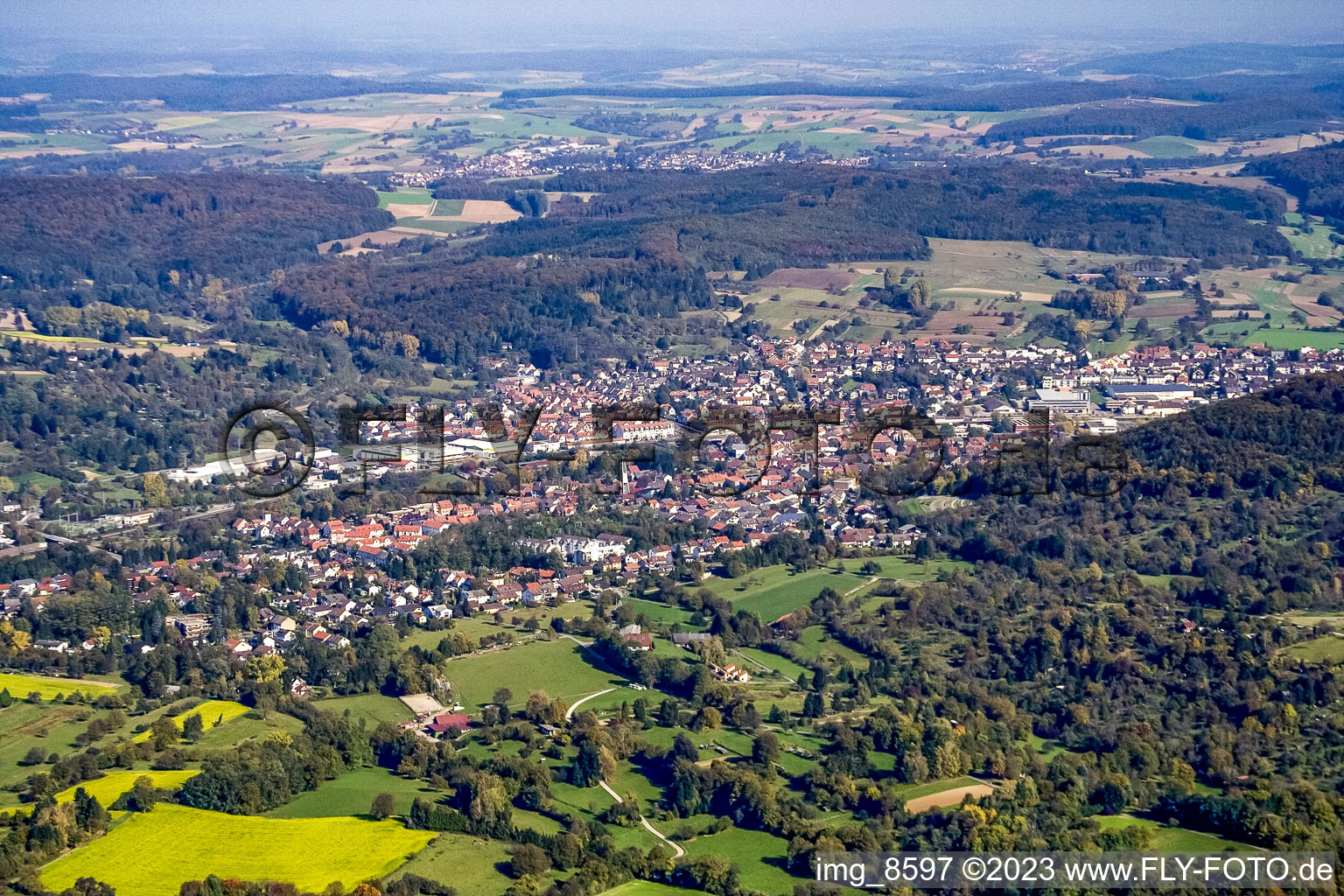 Vue aérienne de Berghausen à le quartier Durlach in Karlsruhe dans le département Bade-Wurtemberg, Allemagne