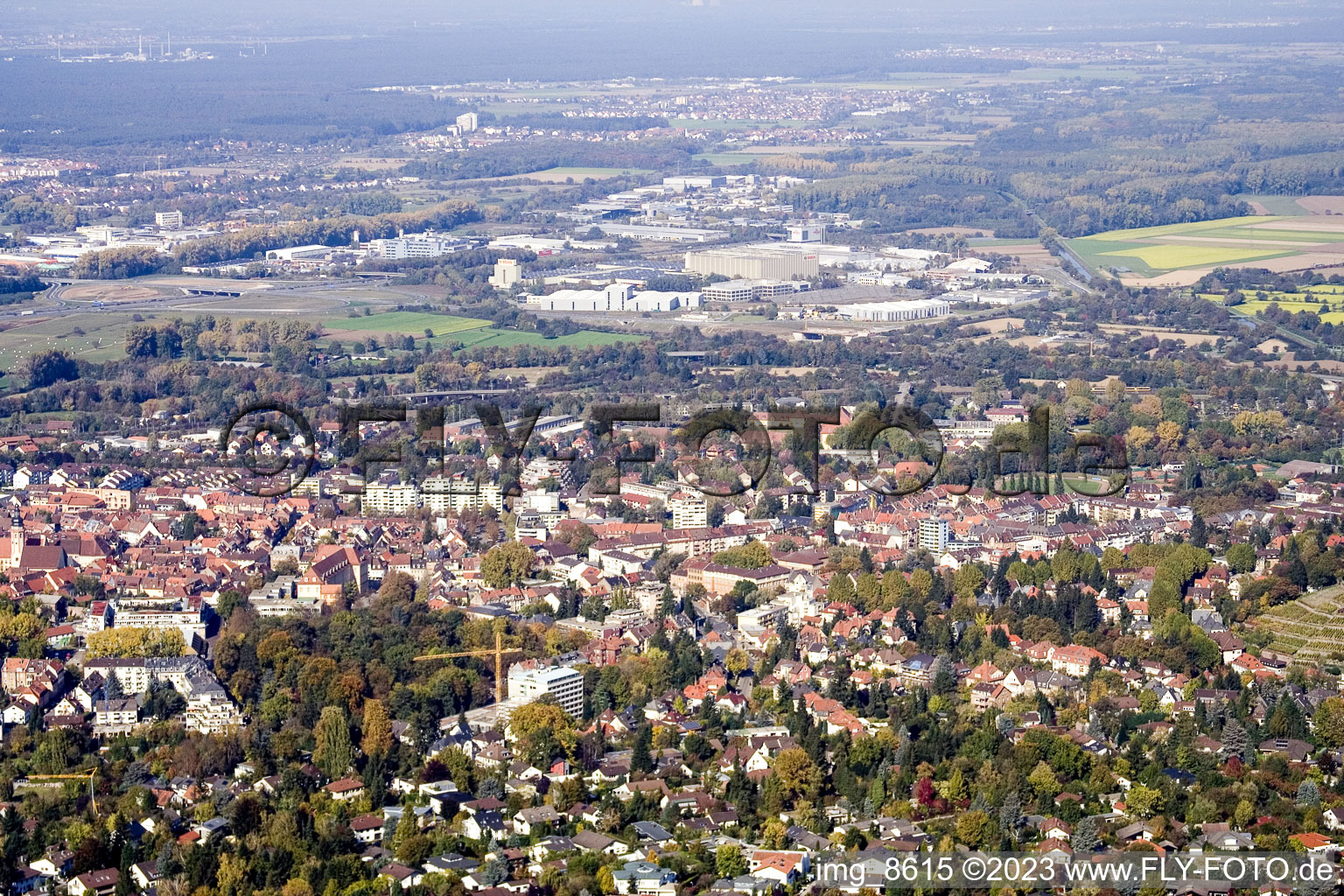 Photographie aérienne de Du sud à le quartier Durlach in Karlsruhe dans le département Bade-Wurtemberg, Allemagne