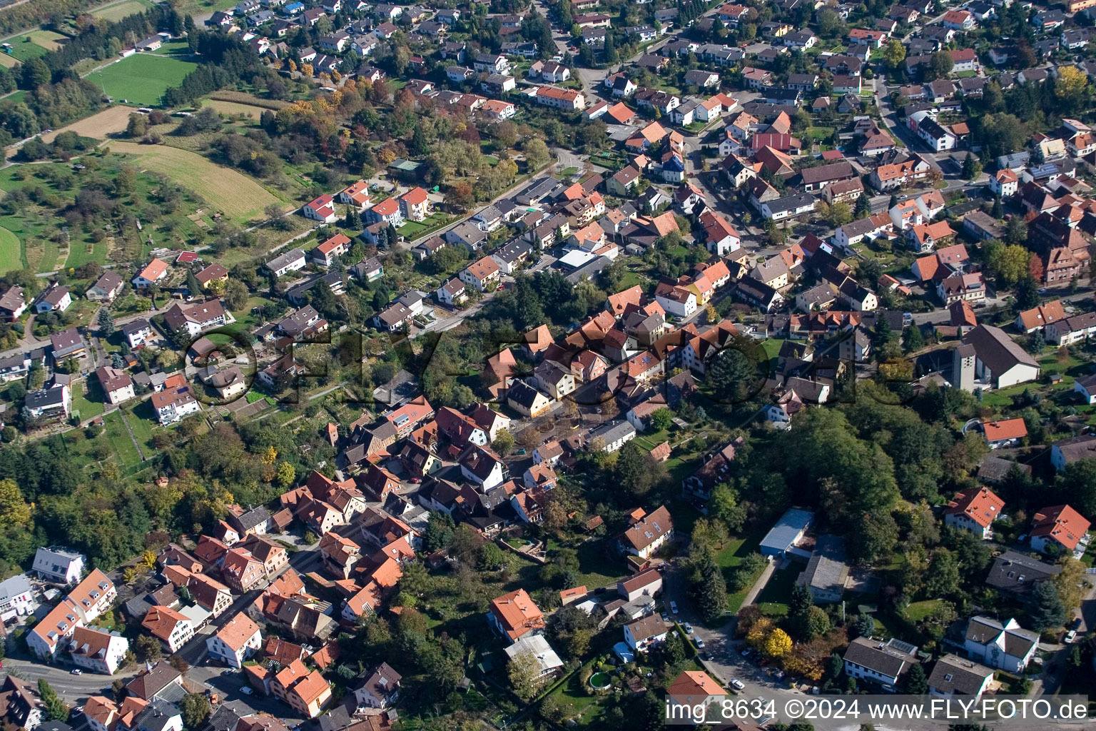 Quartier Grünwettersbach in Karlsruhe dans le département Bade-Wurtemberg, Allemagne depuis l'avion