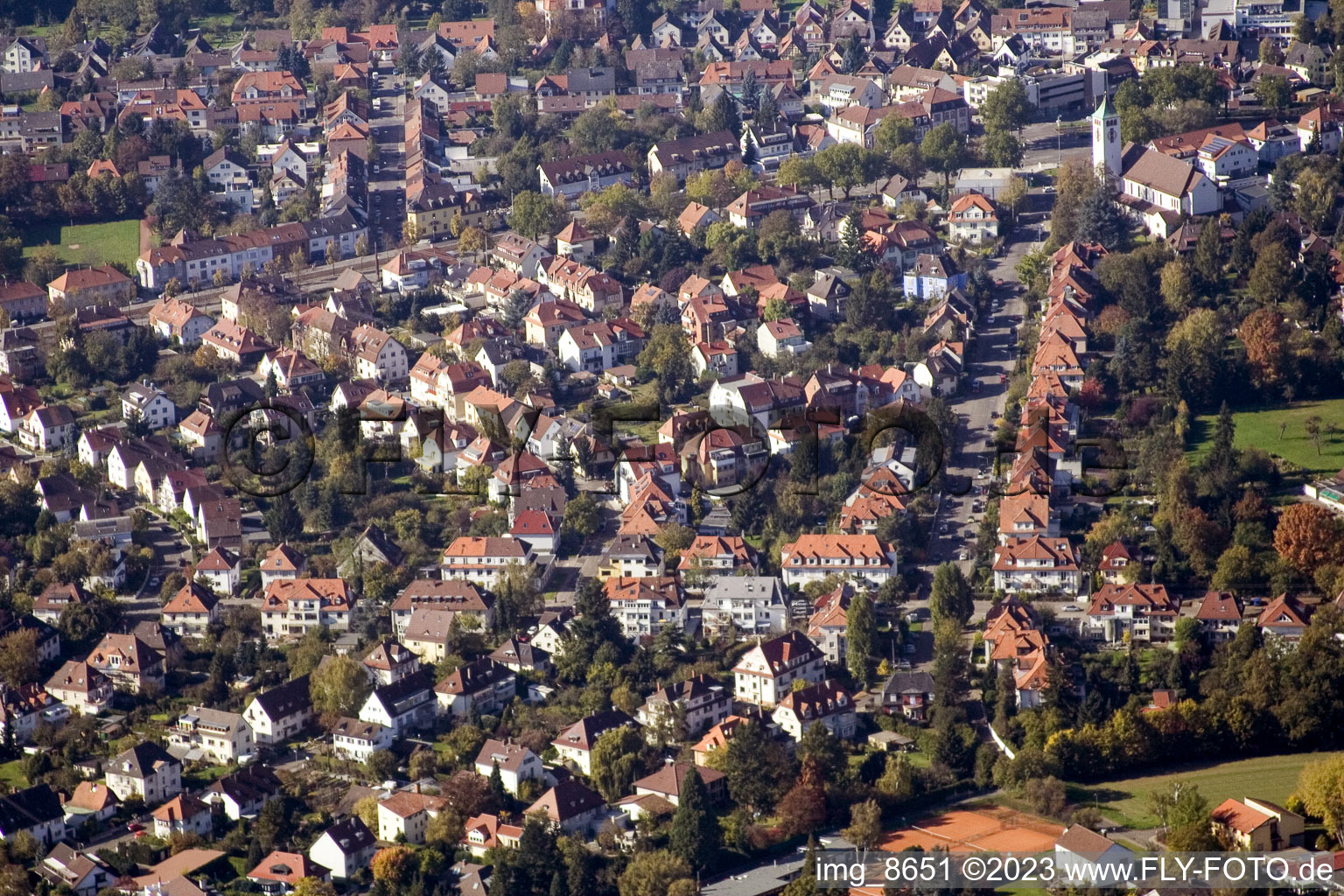 Vue aérienne de Tulpenstr à le quartier Rüppurr in Karlsruhe dans le département Bade-Wurtemberg, Allemagne
