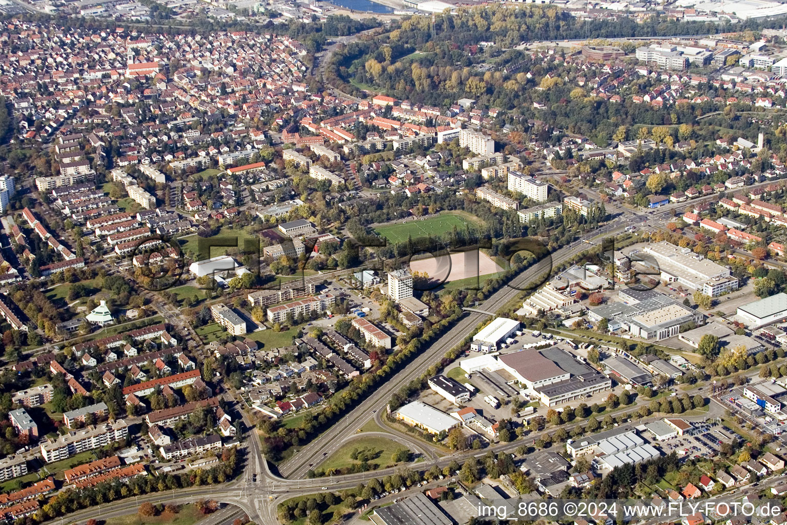 Vue aérienne de Quartier Daxlanden in Karlsruhe dans le département Bade-Wurtemberg, Allemagne