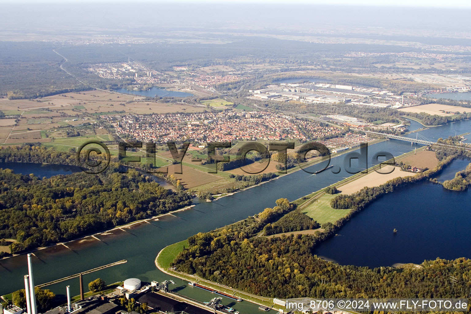 Quartier Maximiliansau in Wörth am Rhein dans le département Rhénanie-Palatinat, Allemagne depuis l'avion