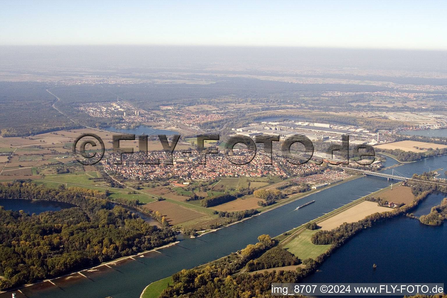 Vue d'oiseau de Quartier Maximiliansau in Wörth am Rhein dans le département Rhénanie-Palatinat, Allemagne