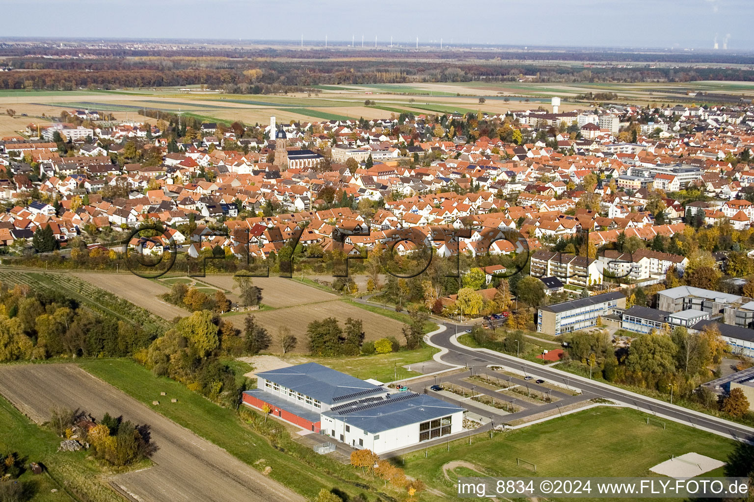 Vue aérienne de Bienwaldhalle à Kandel dans le département Rhénanie-Palatinat, Allemagne