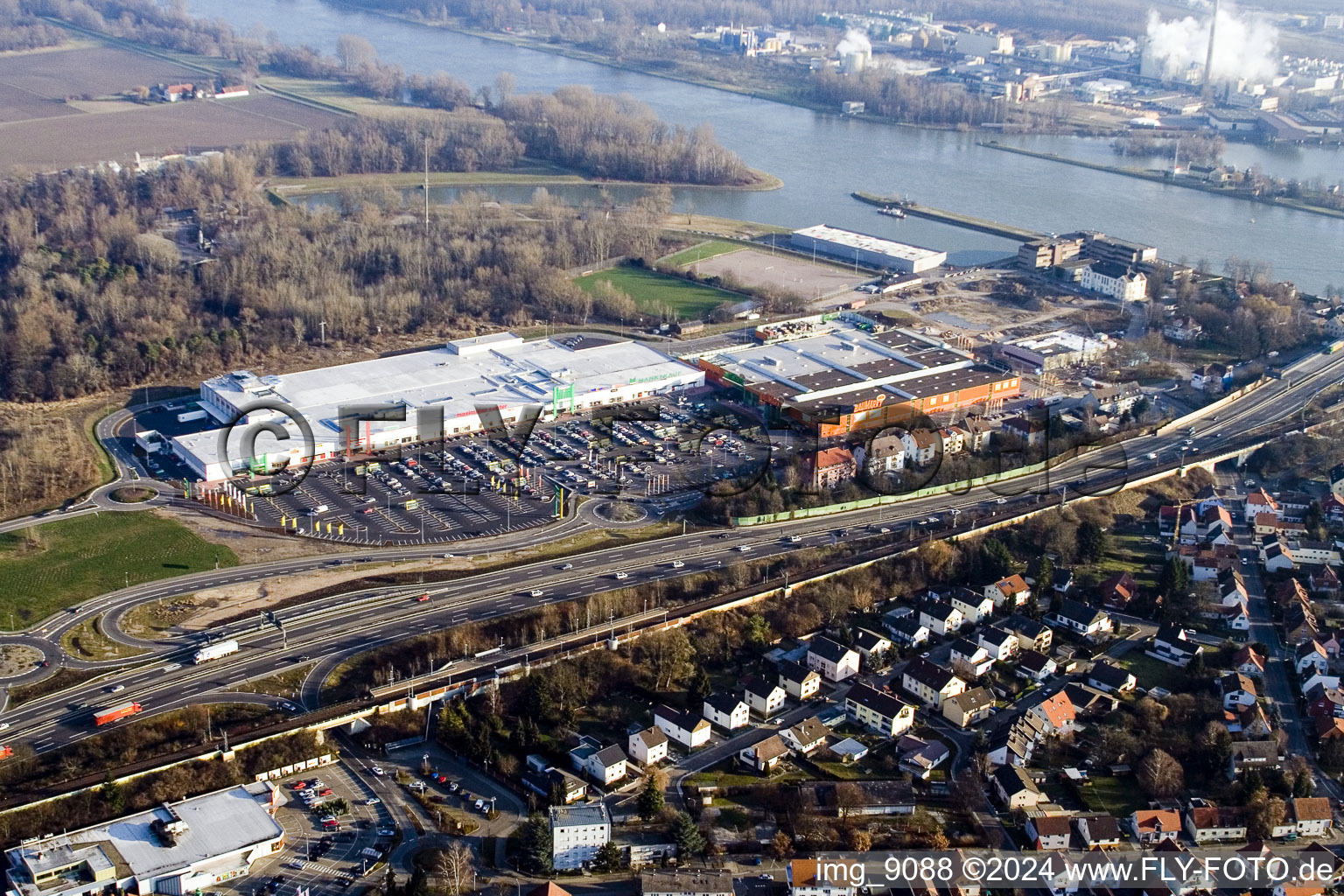 Enregistrement par drone de Centre Maximilien à le quartier Maximiliansau in Wörth am Rhein dans le département Rhénanie-Palatinat, Allemagne