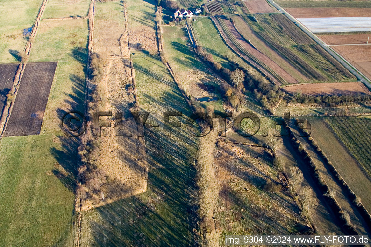 Vue aérienne de W de Windener Mühle à Winden dans le département Rhénanie-Palatinat, Allemagne