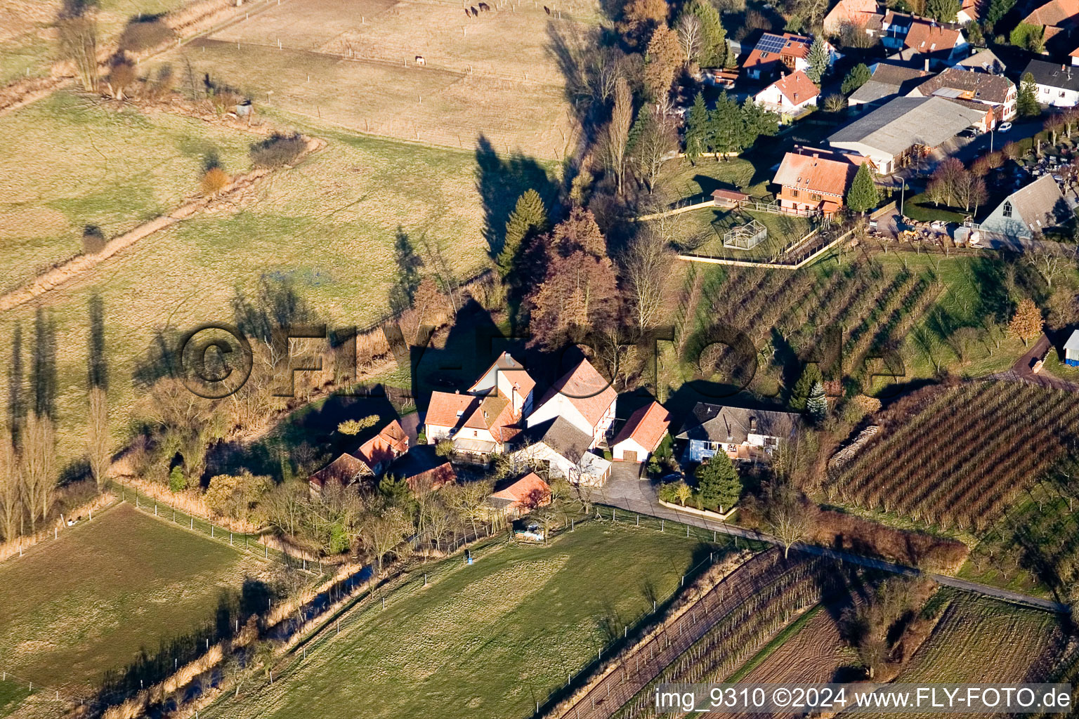 Vue d'oiseau de Moulin à vent à Winden dans le département Rhénanie-Palatinat, Allemagne