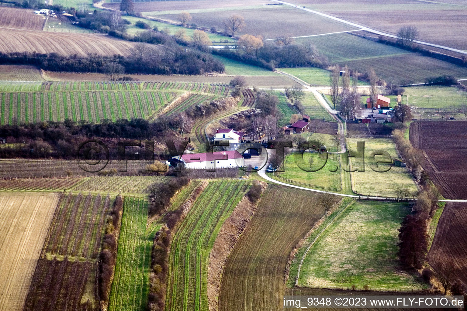 Vue aérienne de Wagner Ranch du nord à le quartier Herxheim in Herxheim bei Landau dans le département Rhénanie-Palatinat, Allemagne