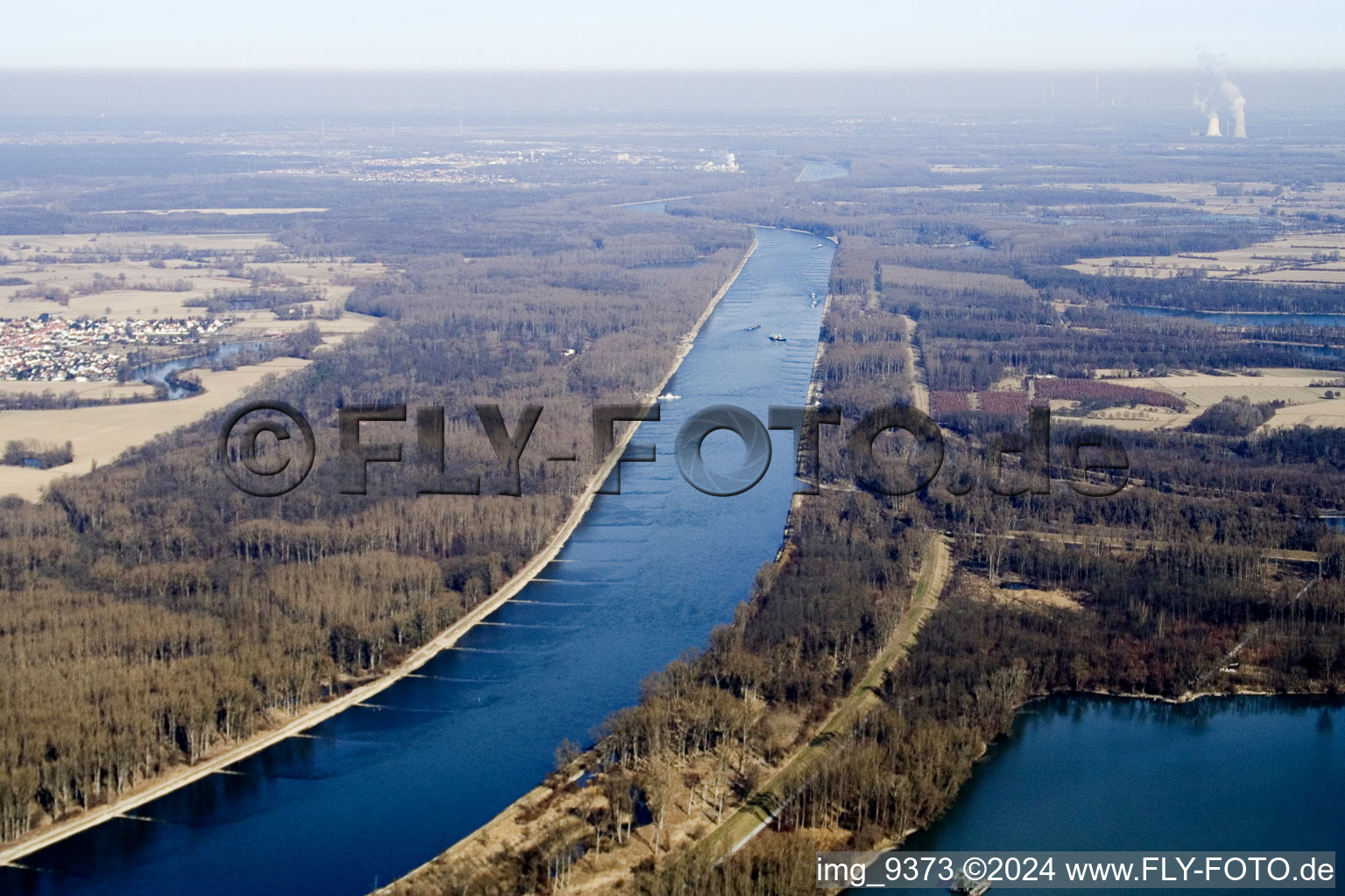 Vue aérienne de Rhin entre Leimersheim et Eggenstein à Leimersheim dans le département Rhénanie-Palatinat, Allemagne